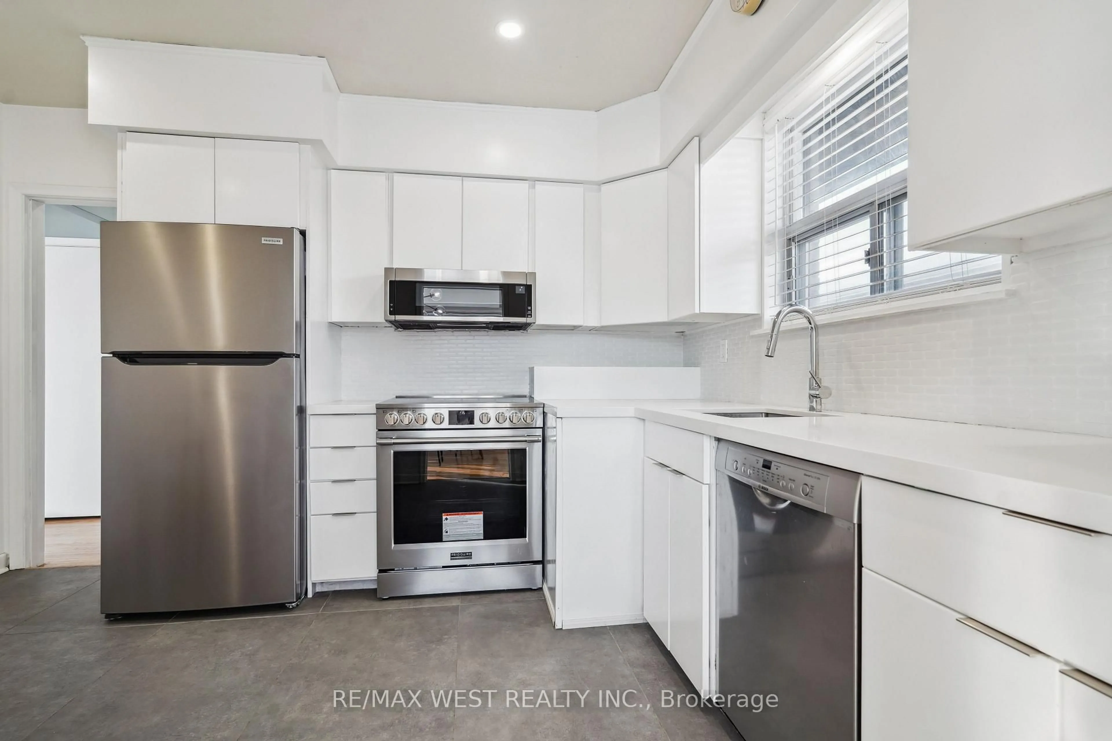 Standard kitchen, unknown for 14 ixworth Rd, Toronto Ontario M9W 4R8