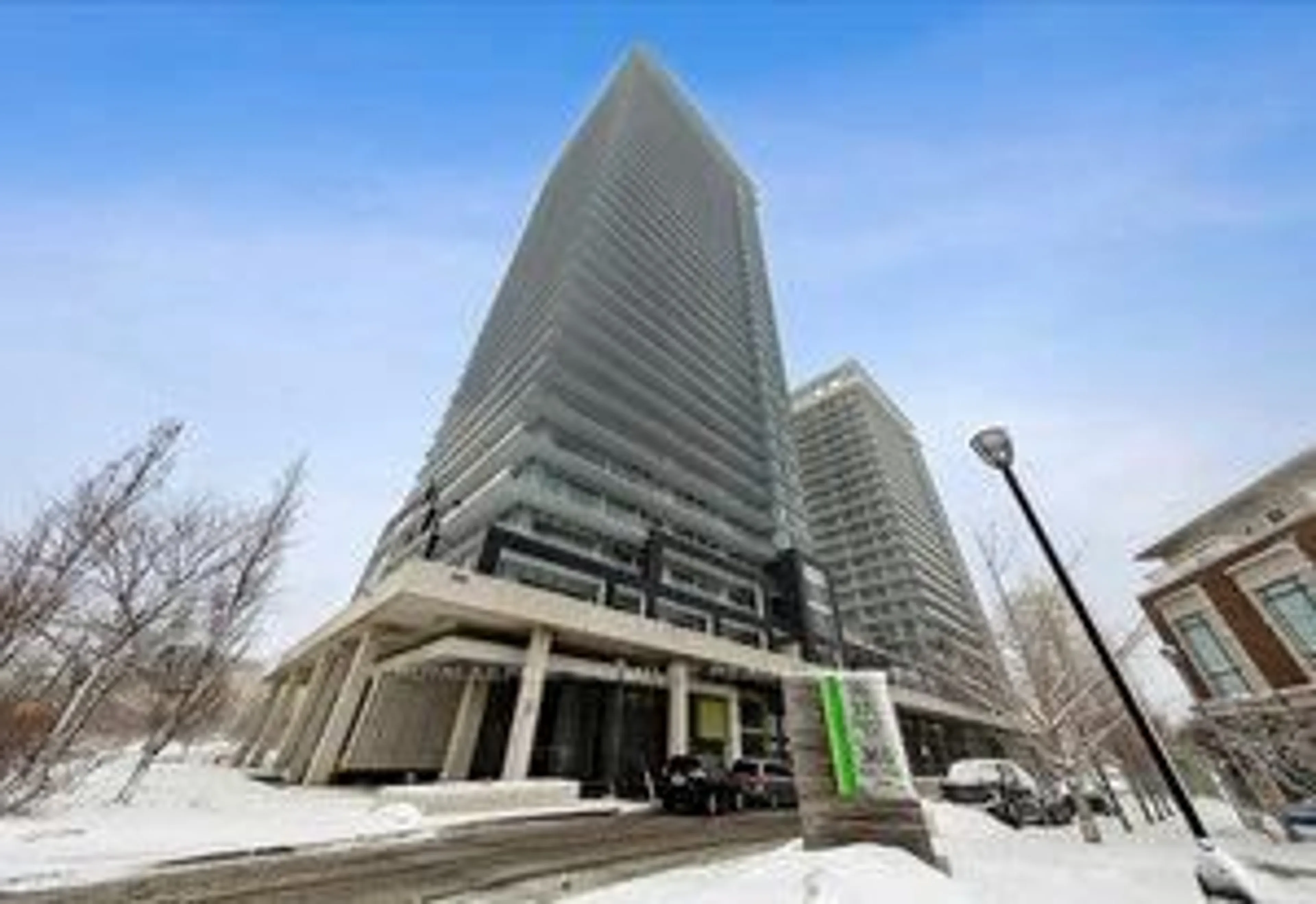 Indoor foyer for 360 Square One Dr #2701, Mississauga Ontario L5B 0G7