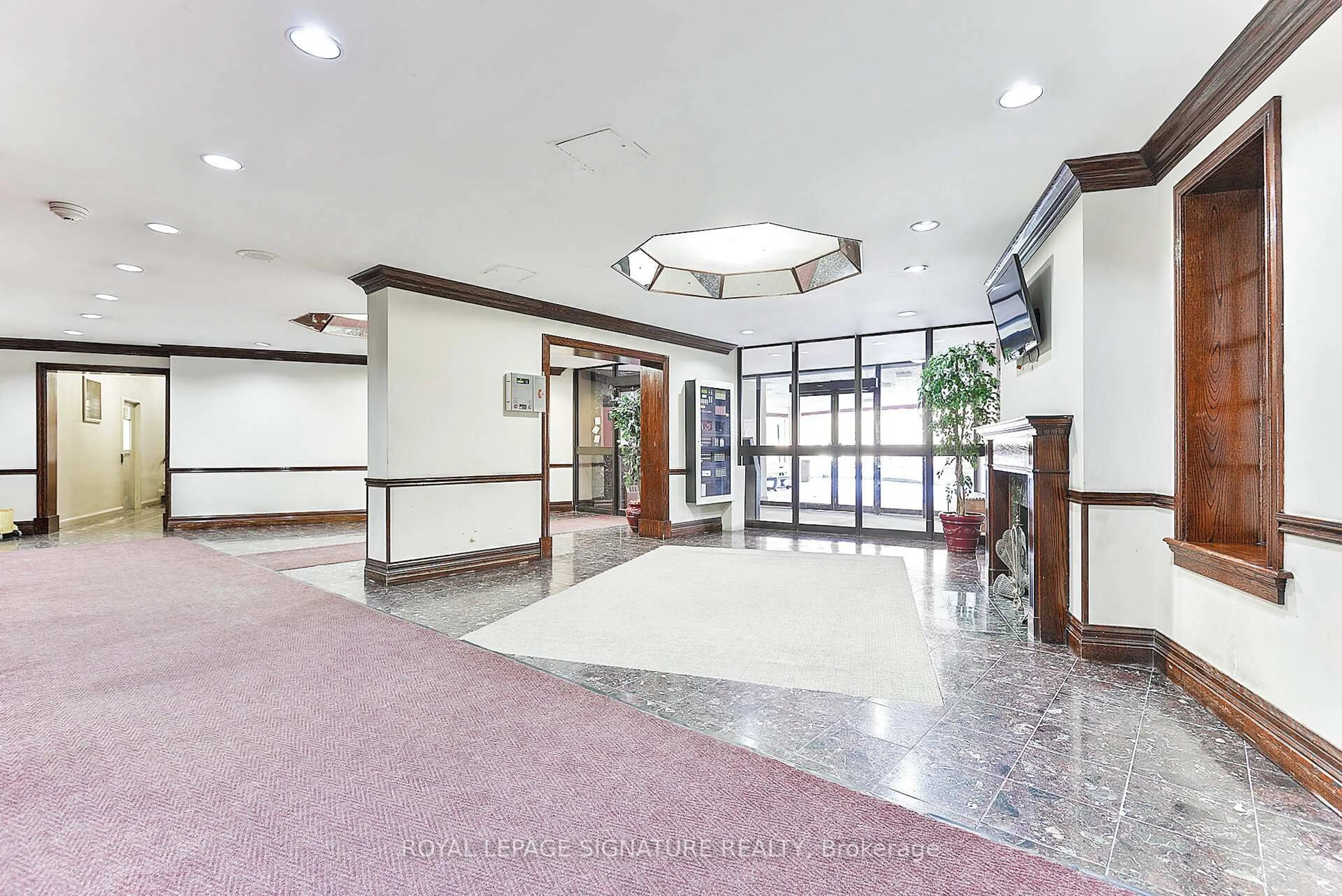 Lobby for 625 The West Mall #1501, Toronto Ontario M9C 4W9