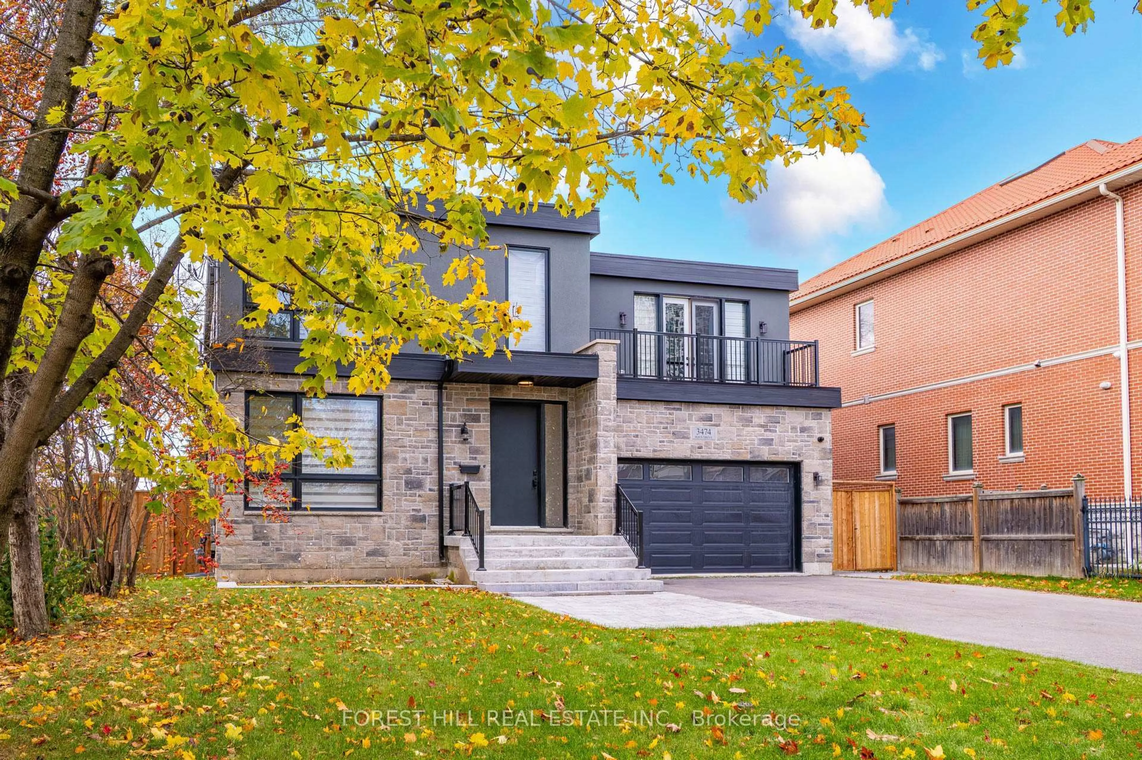 Home with brick exterior material, street for 3474 Joan Dr, Mississauga Ontario L5B 1T5