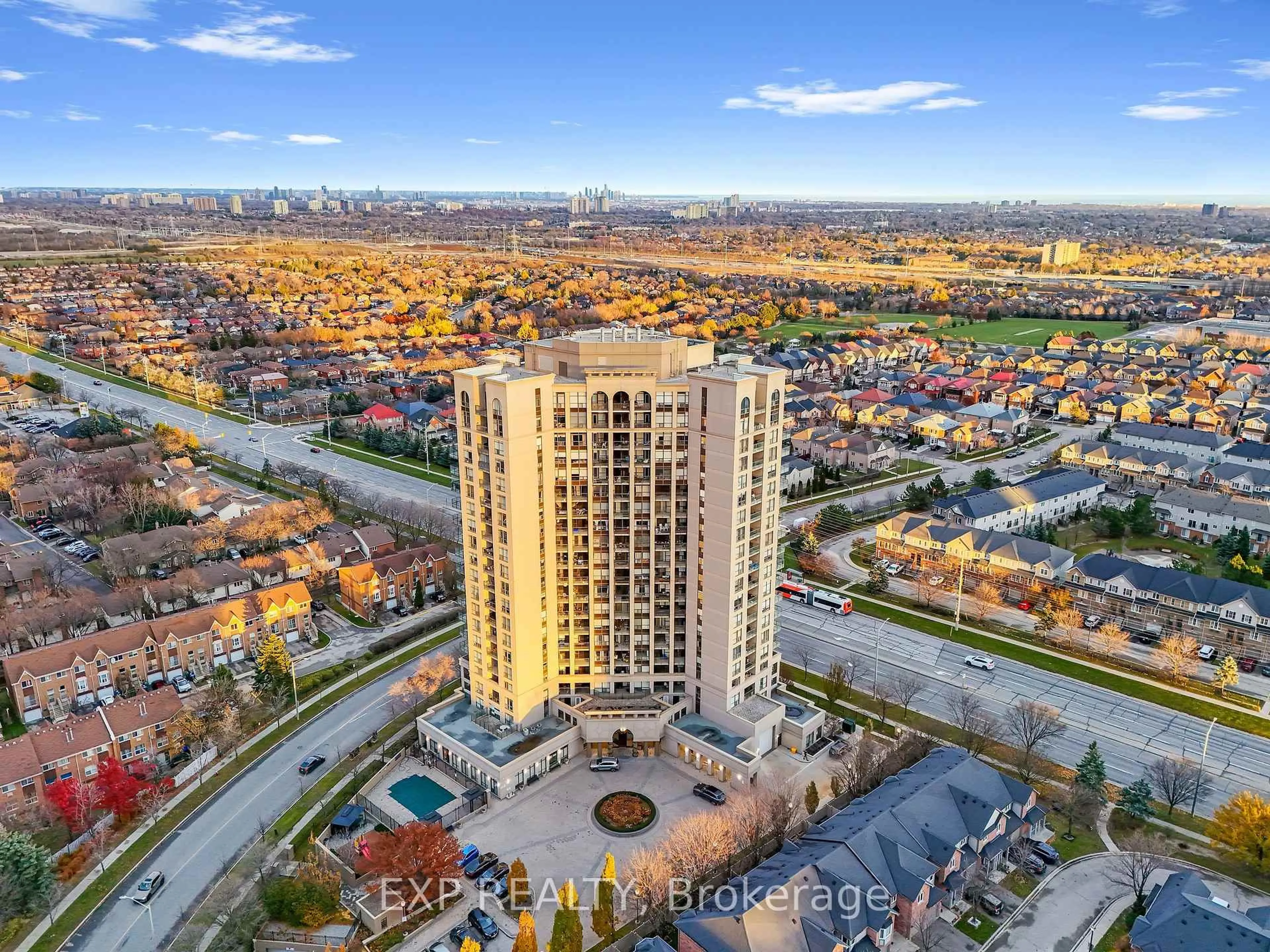 A pic from outside/outdoor area/front of a property/back of a property/a pic from drone, city buildings view from balcony for 220 Forum Dr #1009, Mississauga Ontario L4Z 4K1
