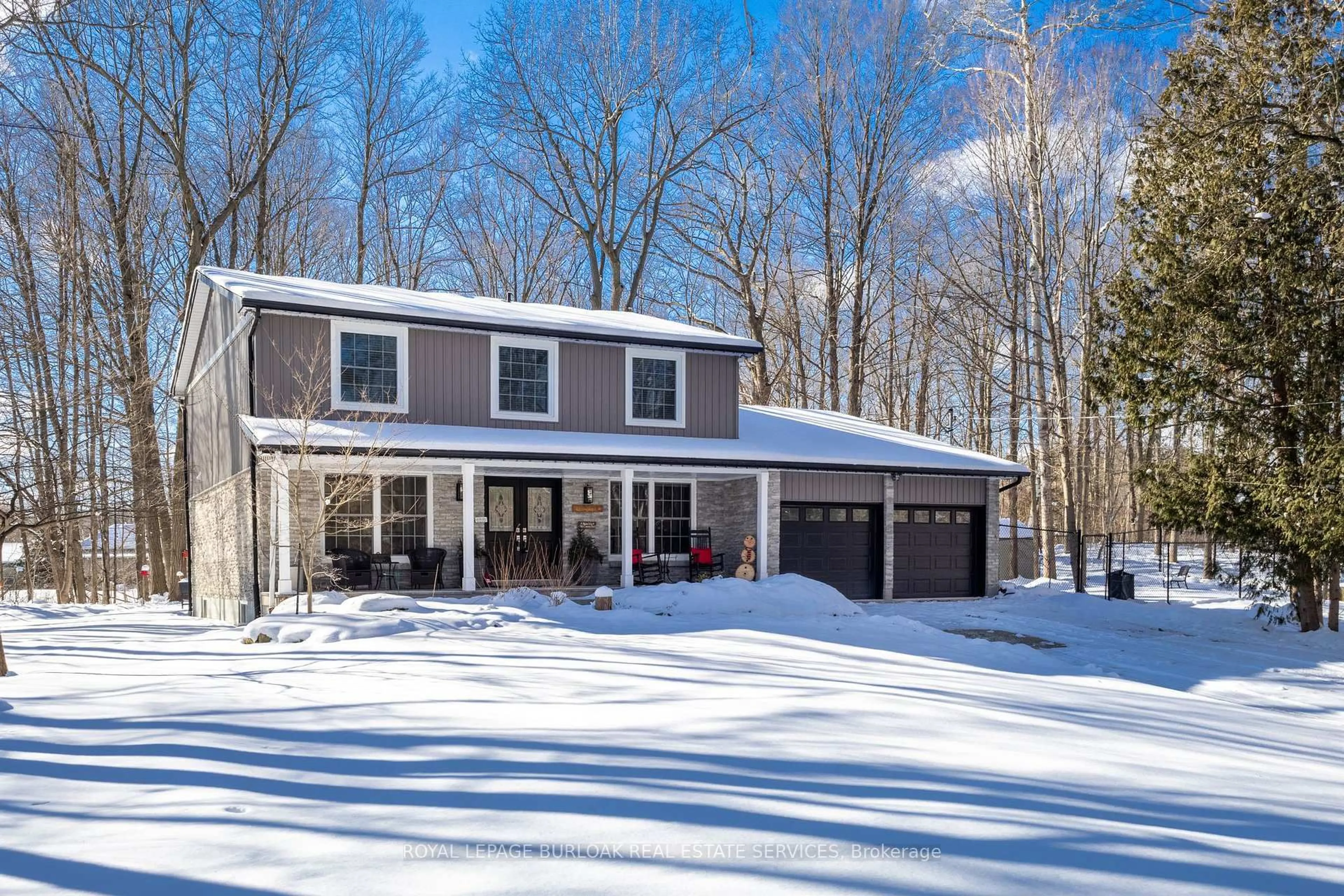 Home with vinyl exterior material, street for 6556 McNiven Rd, Burlington Ontario L7P 0K5