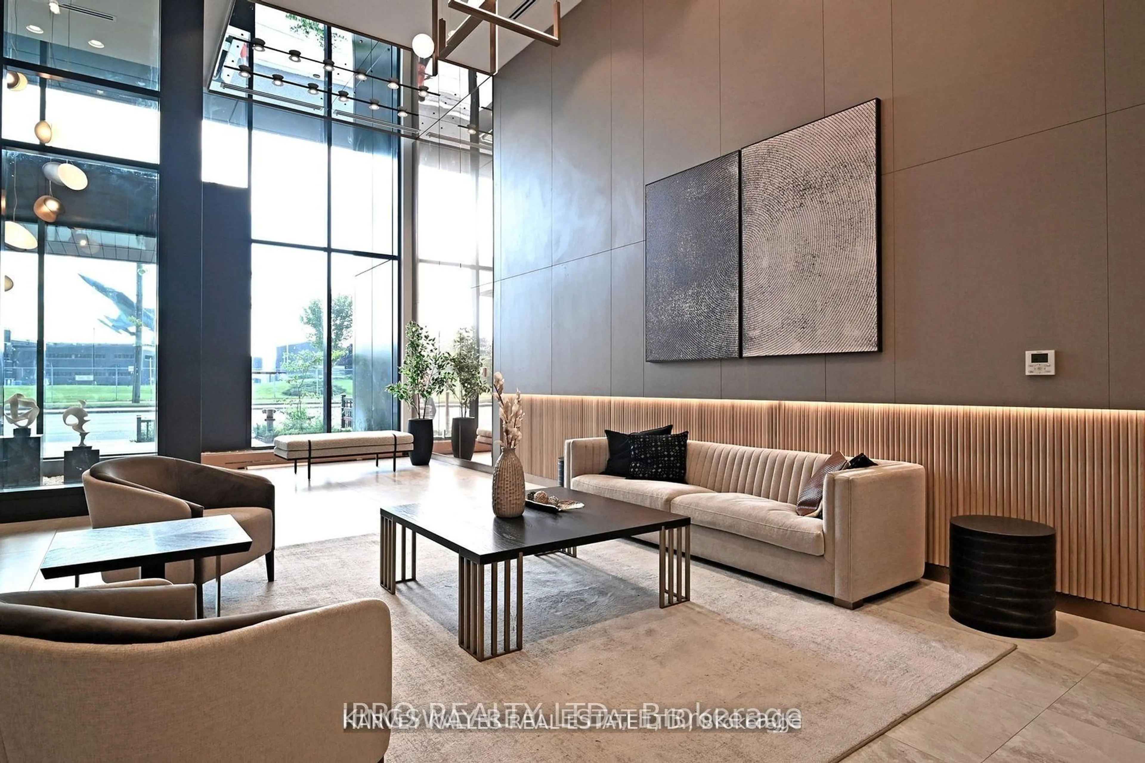 Lobby for 1100 Sheppard Ave #608, Toronto Ontario M3K 0E4