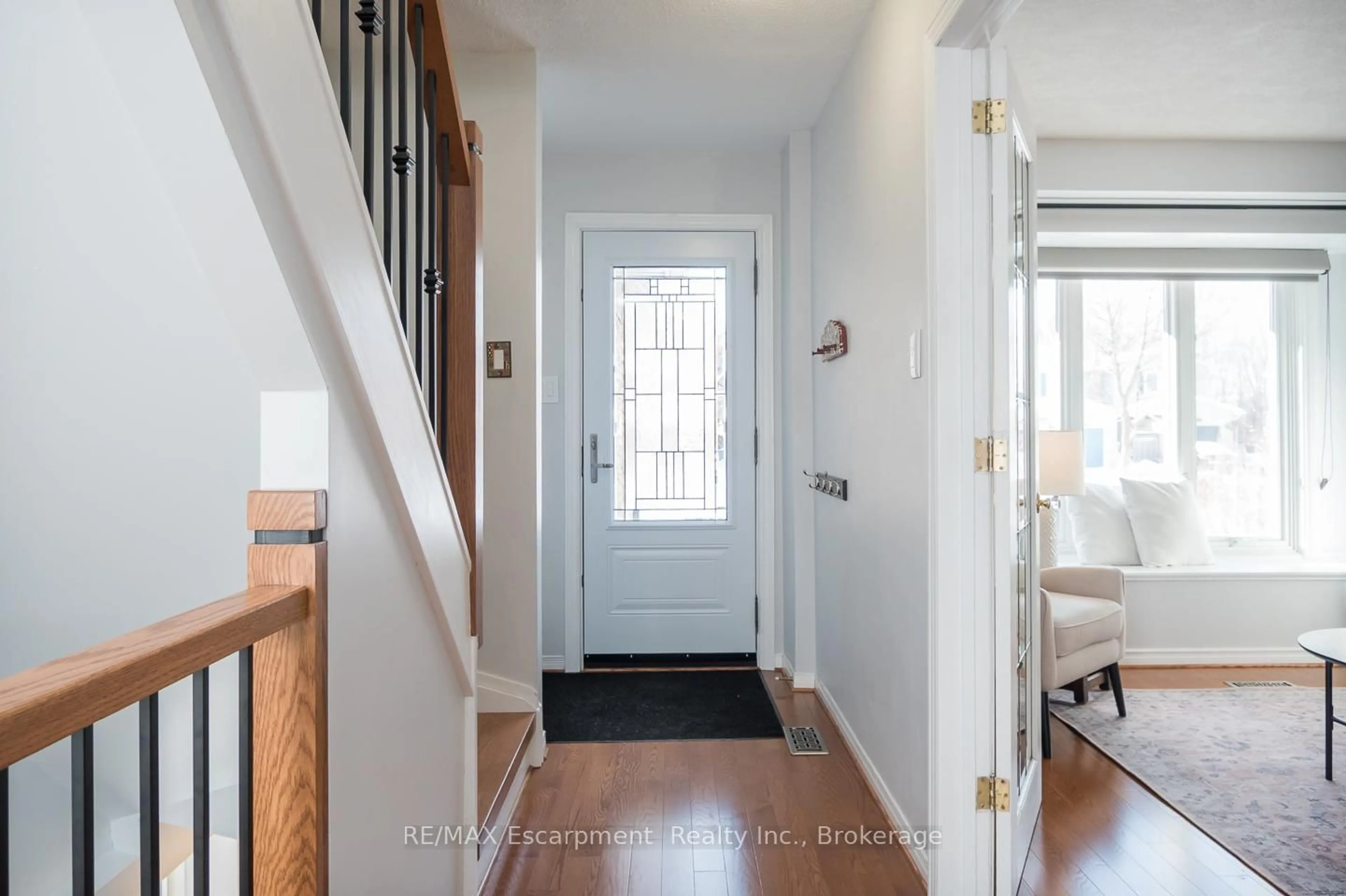Indoor entryway for 775 Coulson Ave, Milton Ontario L9T 4K2