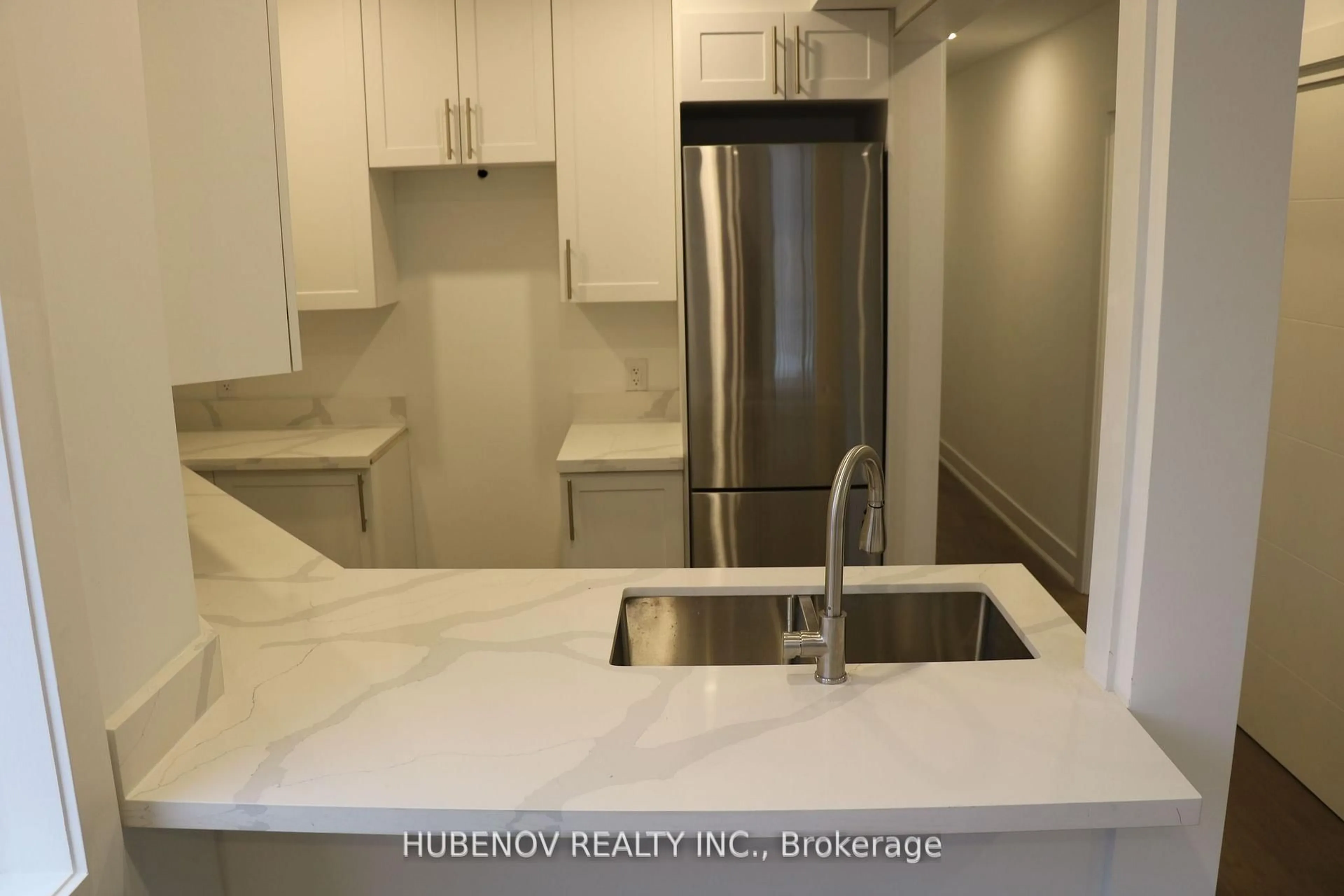 Unknown for 1640 Dufferin St, Toronto Ontario M6H 3L8