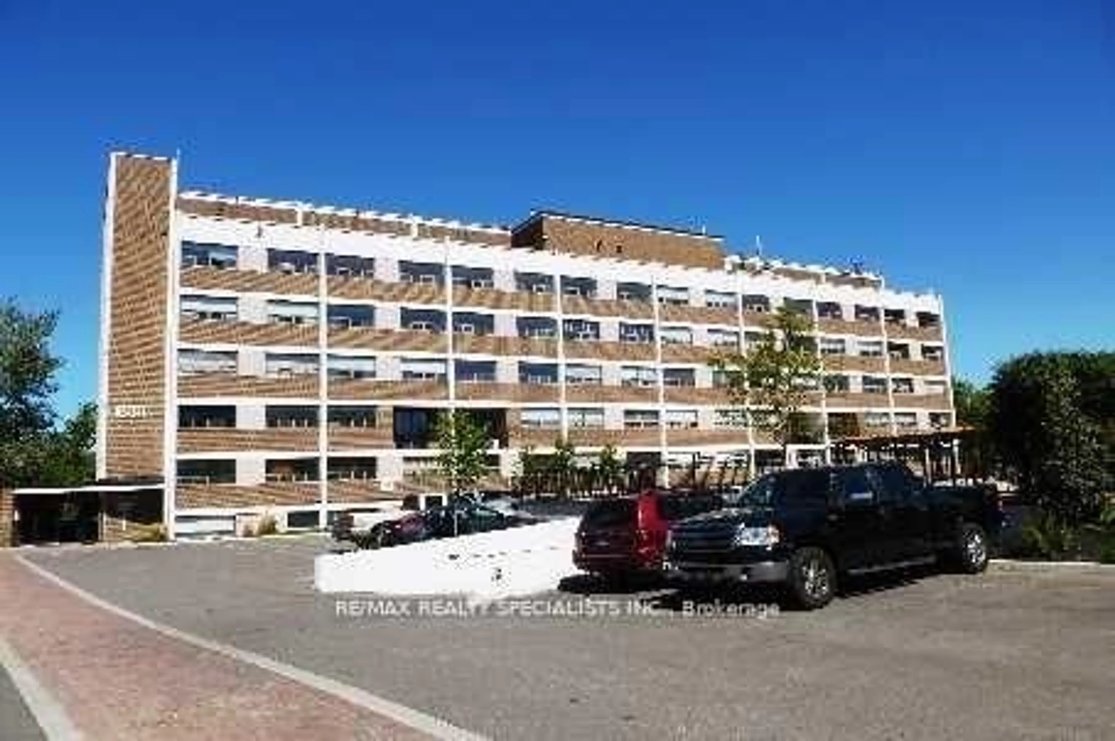 Parking for 188 Mill St #413, Brampton Ontario L6Y 1T8