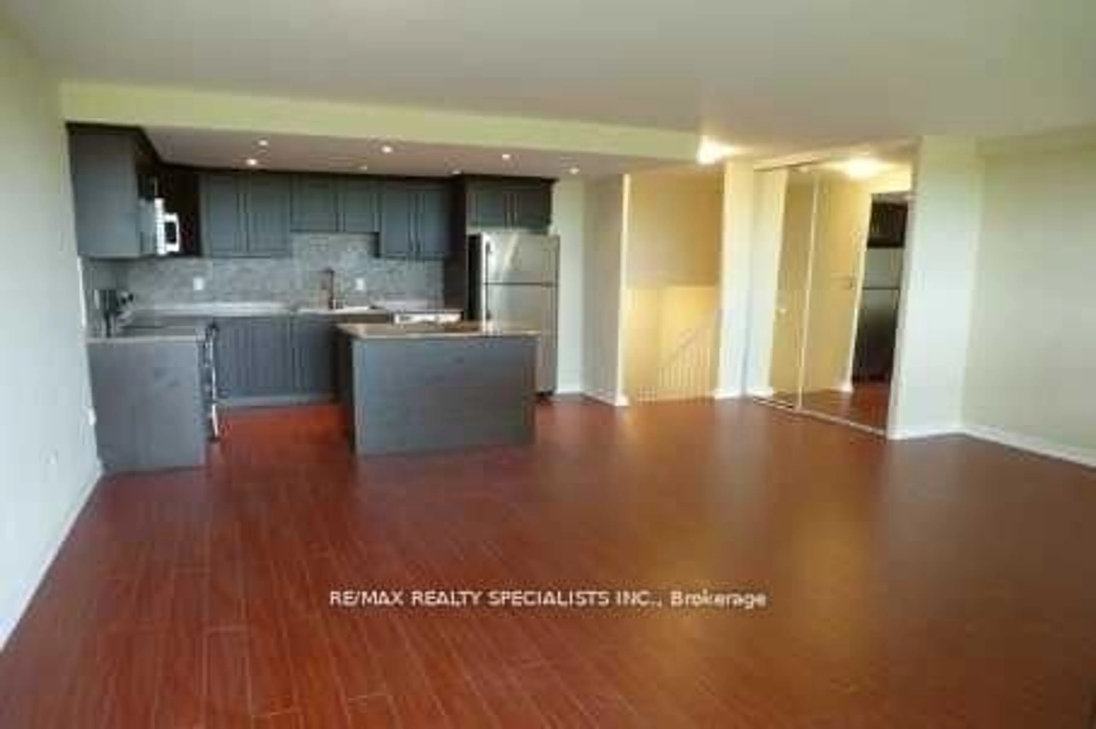 Open concept kitchen, unknown for 188 Mill St #413, Brampton Ontario L6Y 1T8