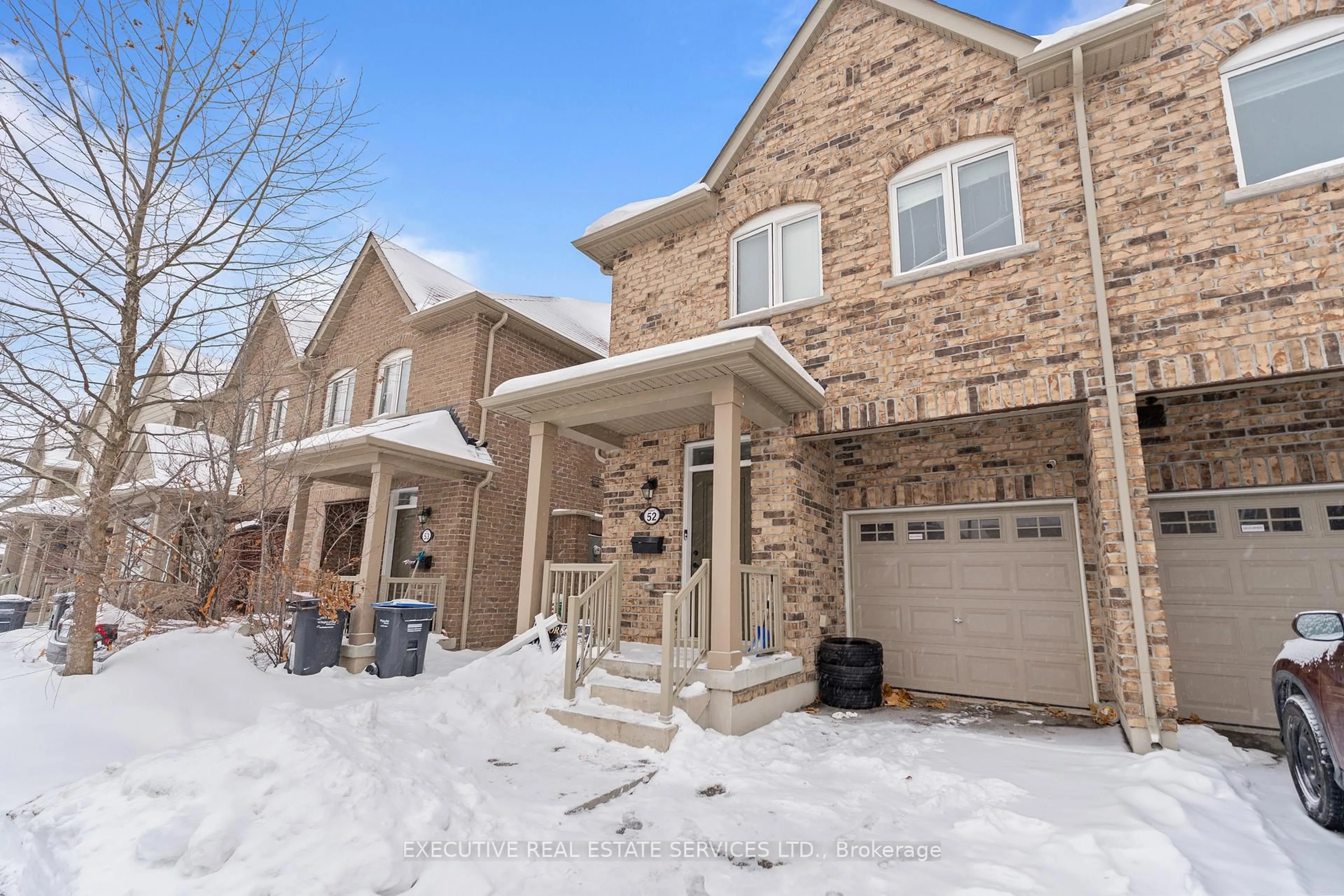 Home with brick exterior material, street for 50 EDINBURGH Dr #52, Brampton Ontario L6Y 1N9