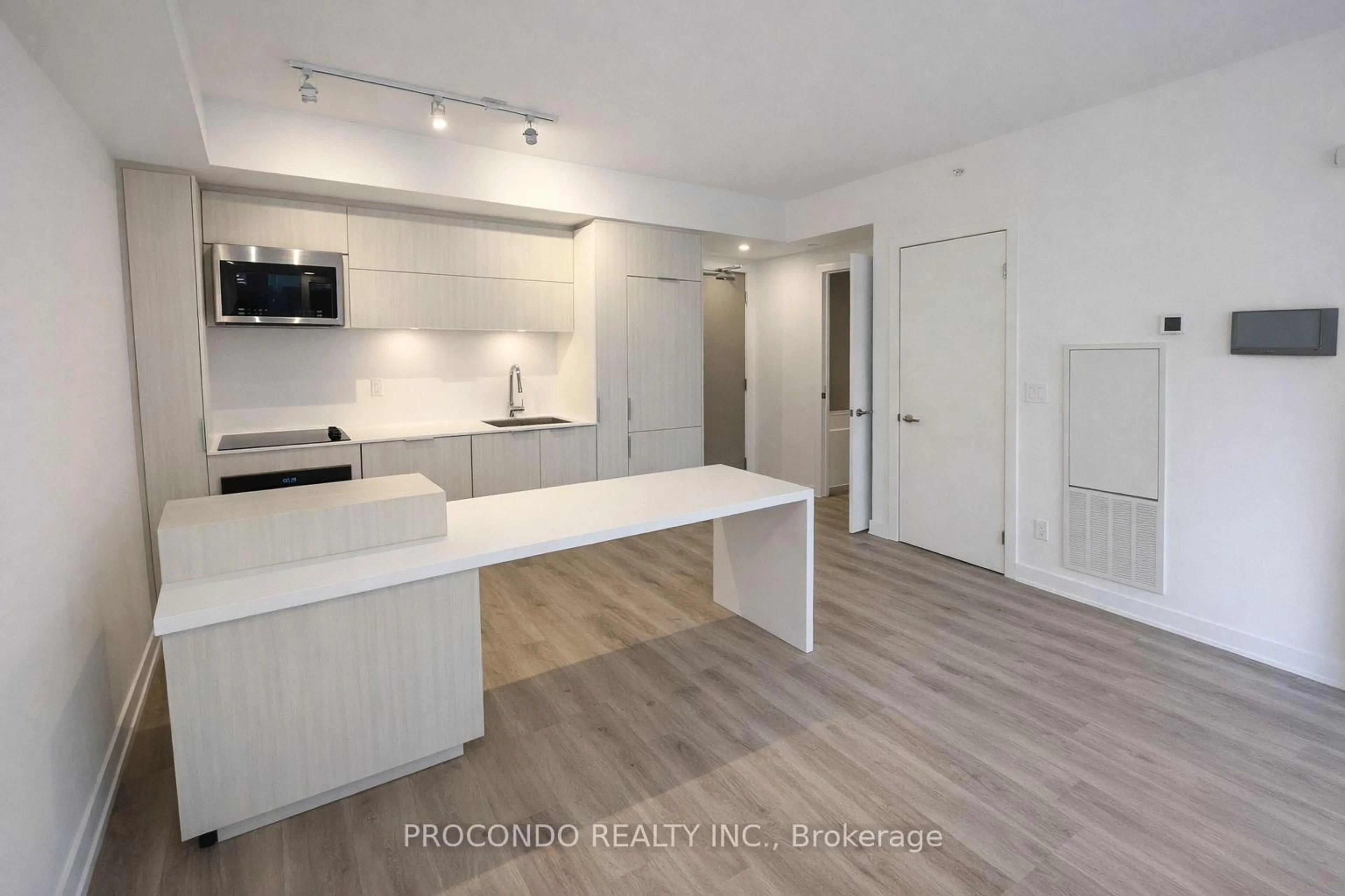 Open concept kitchen, unknown for 370 Martha St #509, Burlington Ontario L7R 0G9