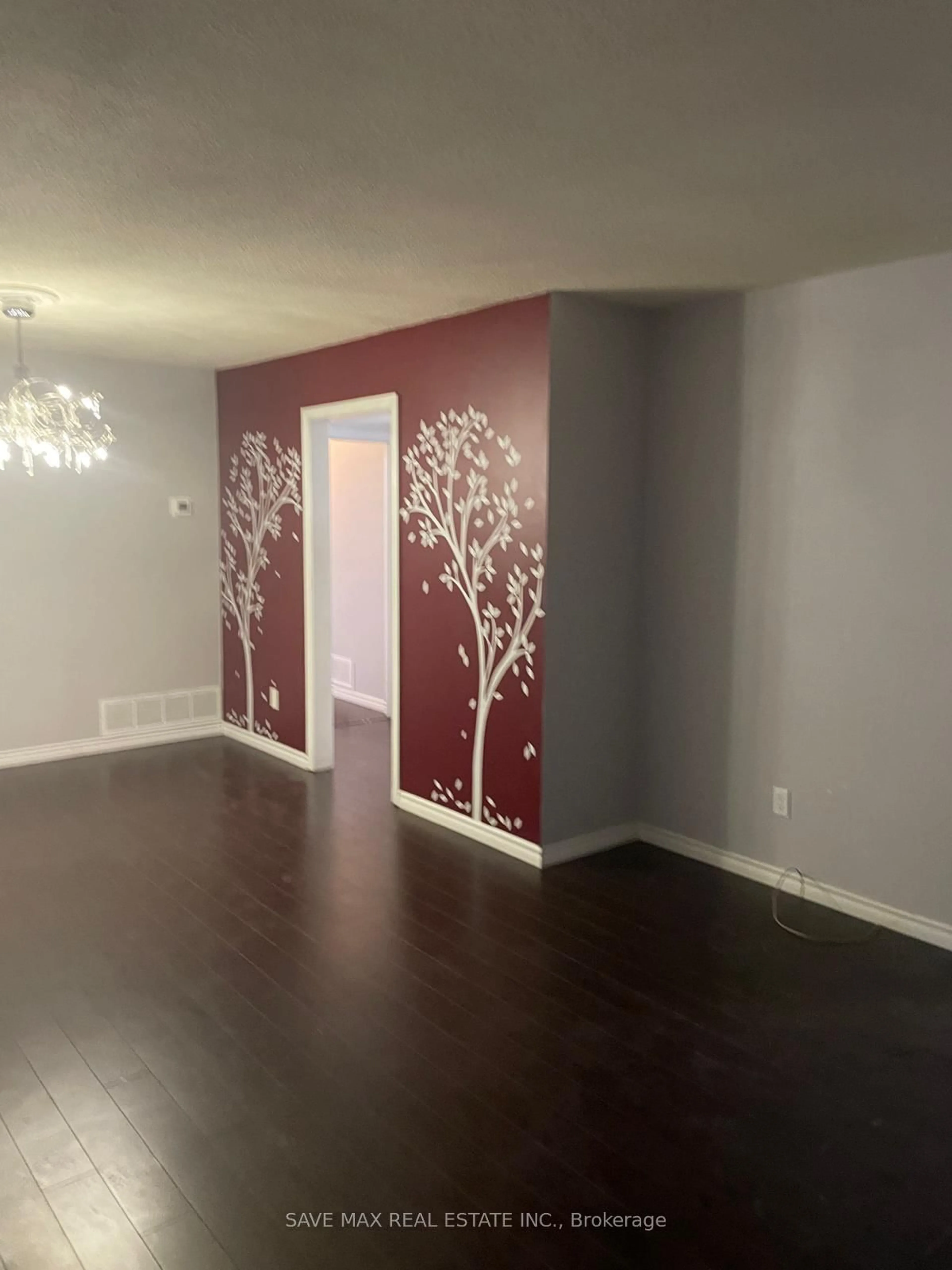 A pic of a room for 28 Royal Salisbury Way, Brampton Ontario L6V 3J6