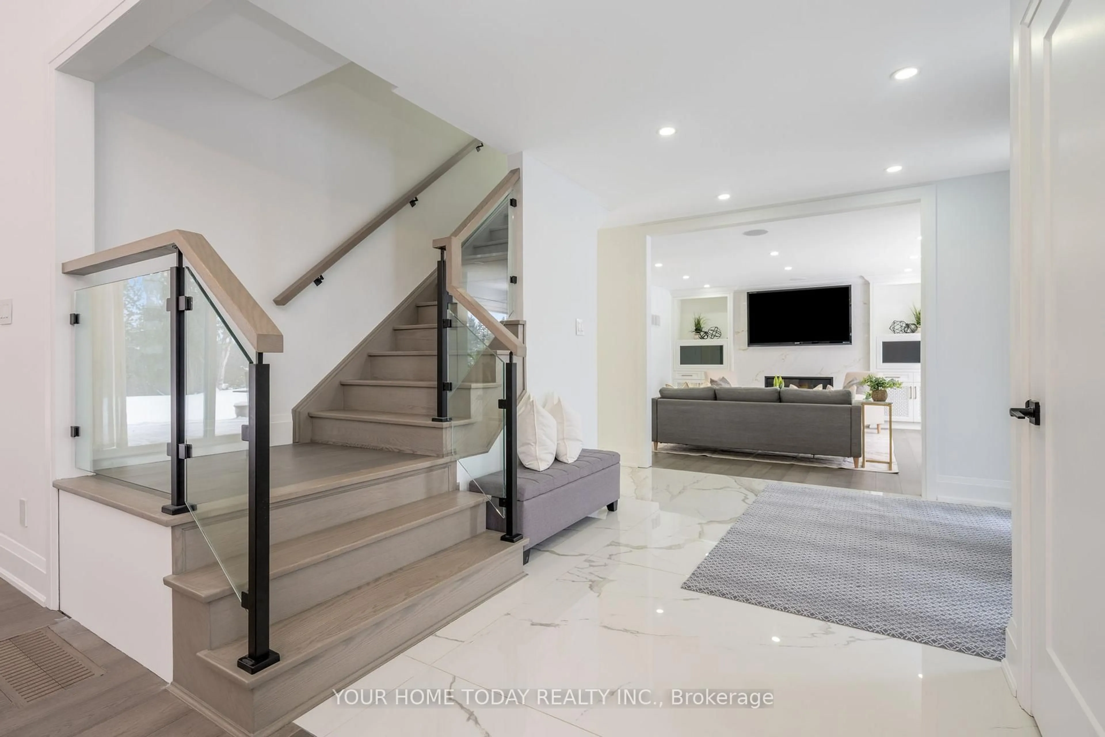 Unknown for 27 Chantelay Cres, Halton Hills Ontario L7G 4S5