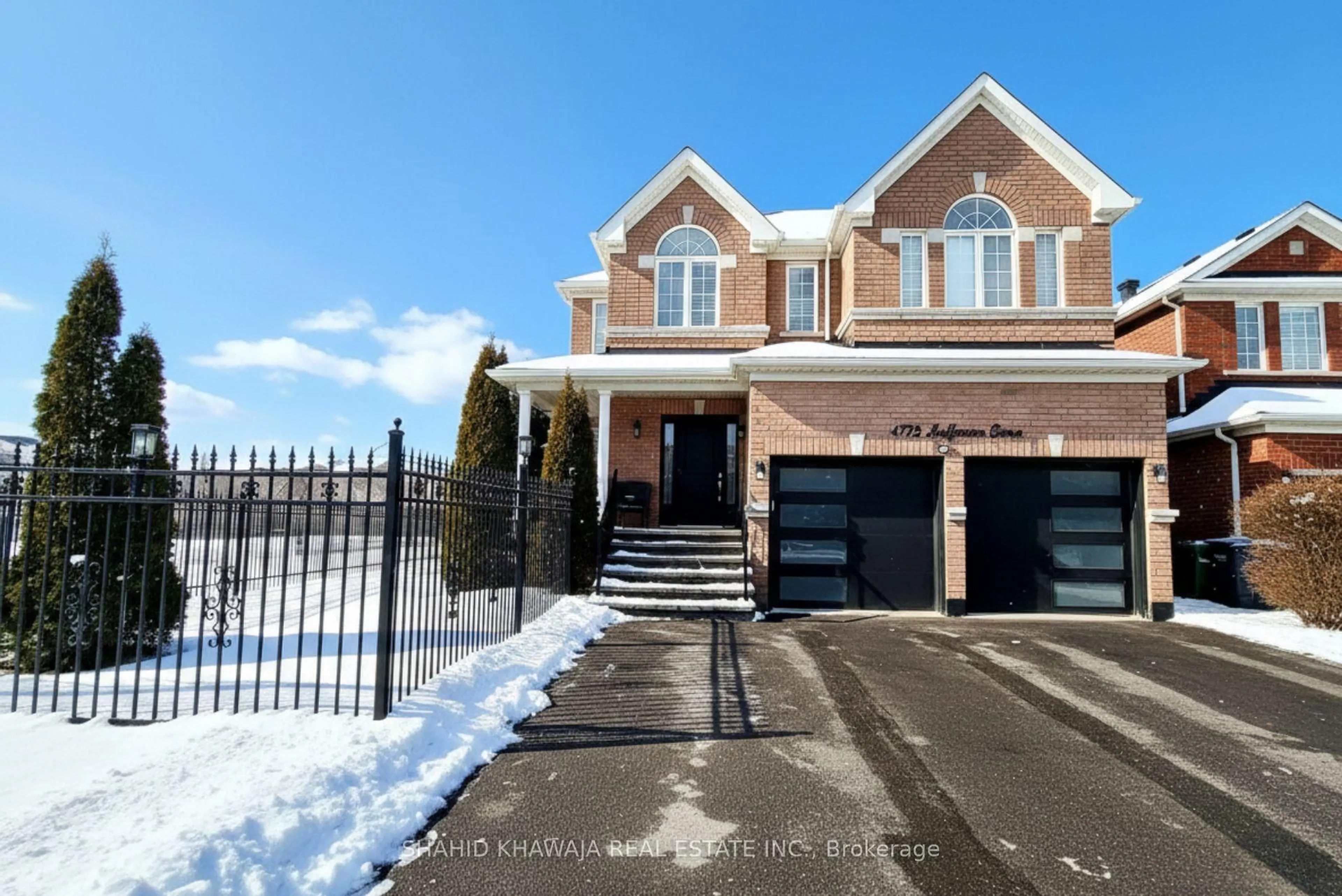 Home with brick exterior material, street for 4772 Half Moon Grve, Mississauga Ontario L5M 7R7