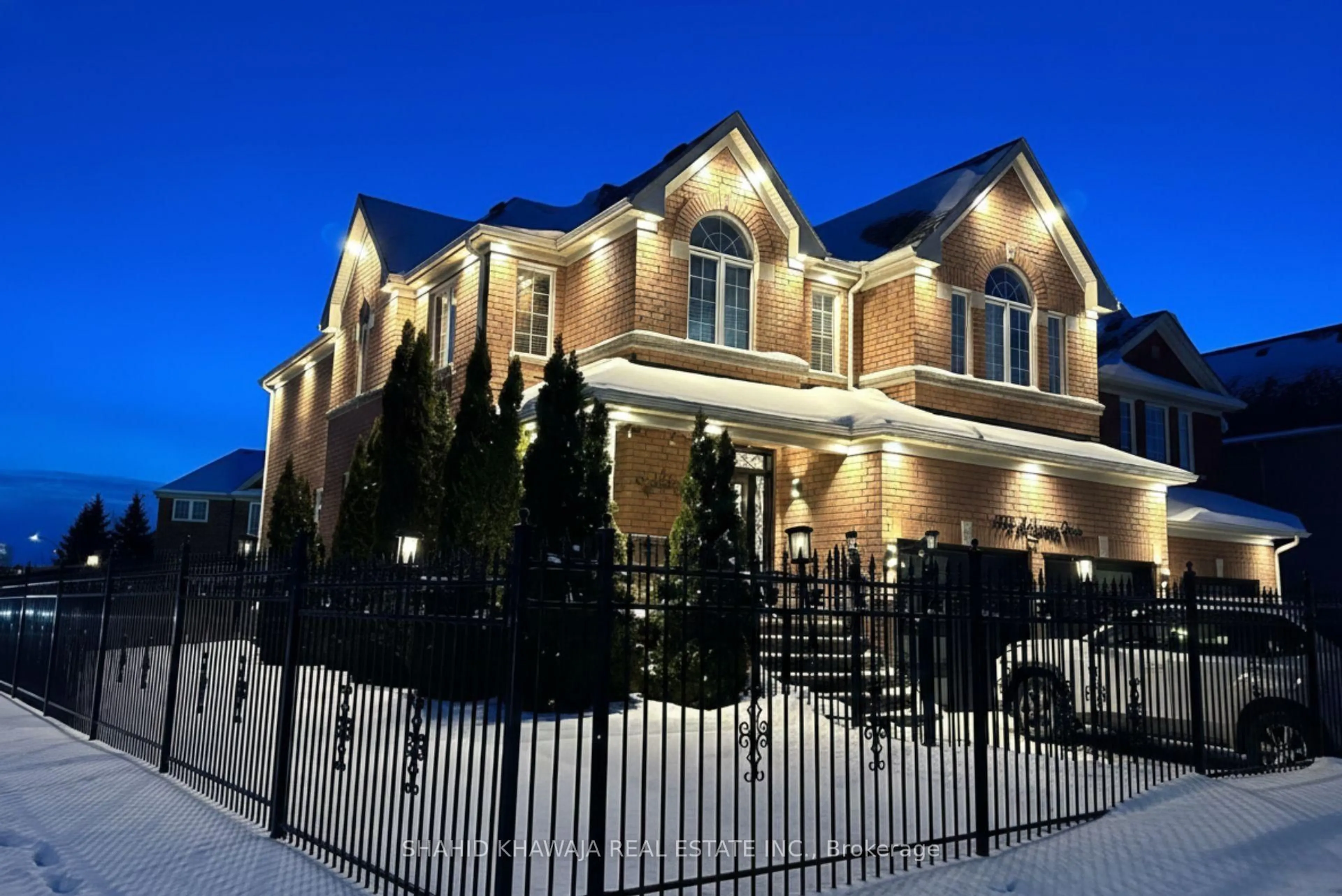Home with brick exterior material, street for 4772 Half Moon Grve, Mississauga Ontario L5M 7R7