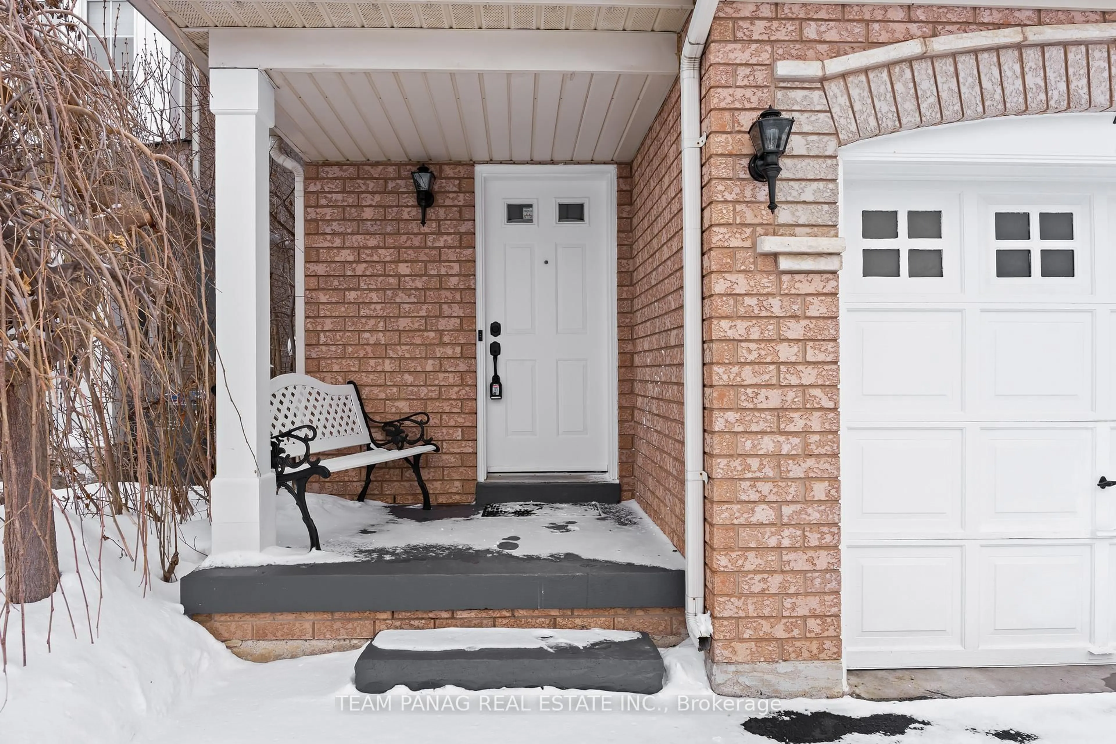 Indoor entryway for 71 Tiller Tr, Brampton Ontario L6X 4S6