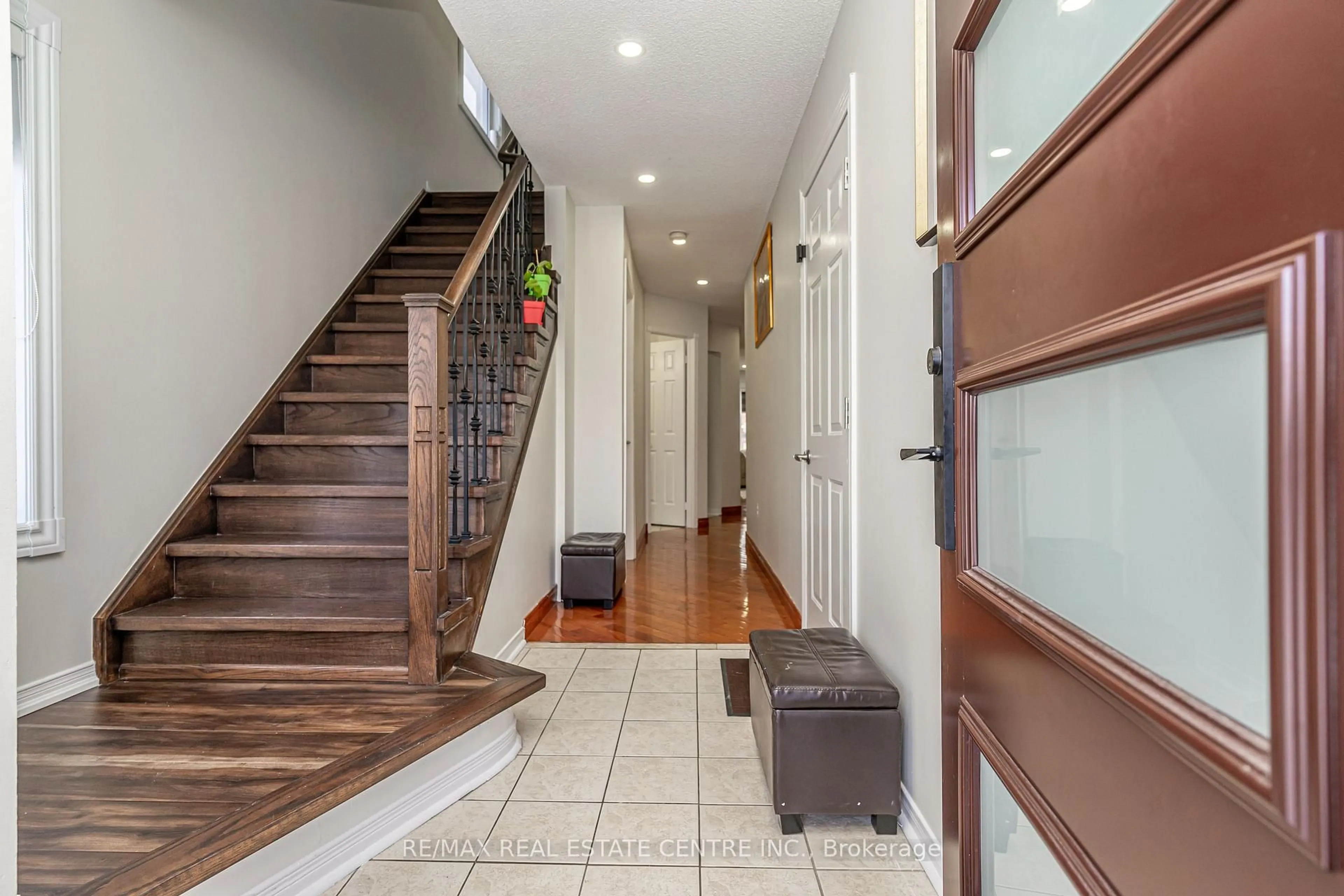 Indoor entryway for 78 Tiller Tr, Brampton Ontario L6X 4S6