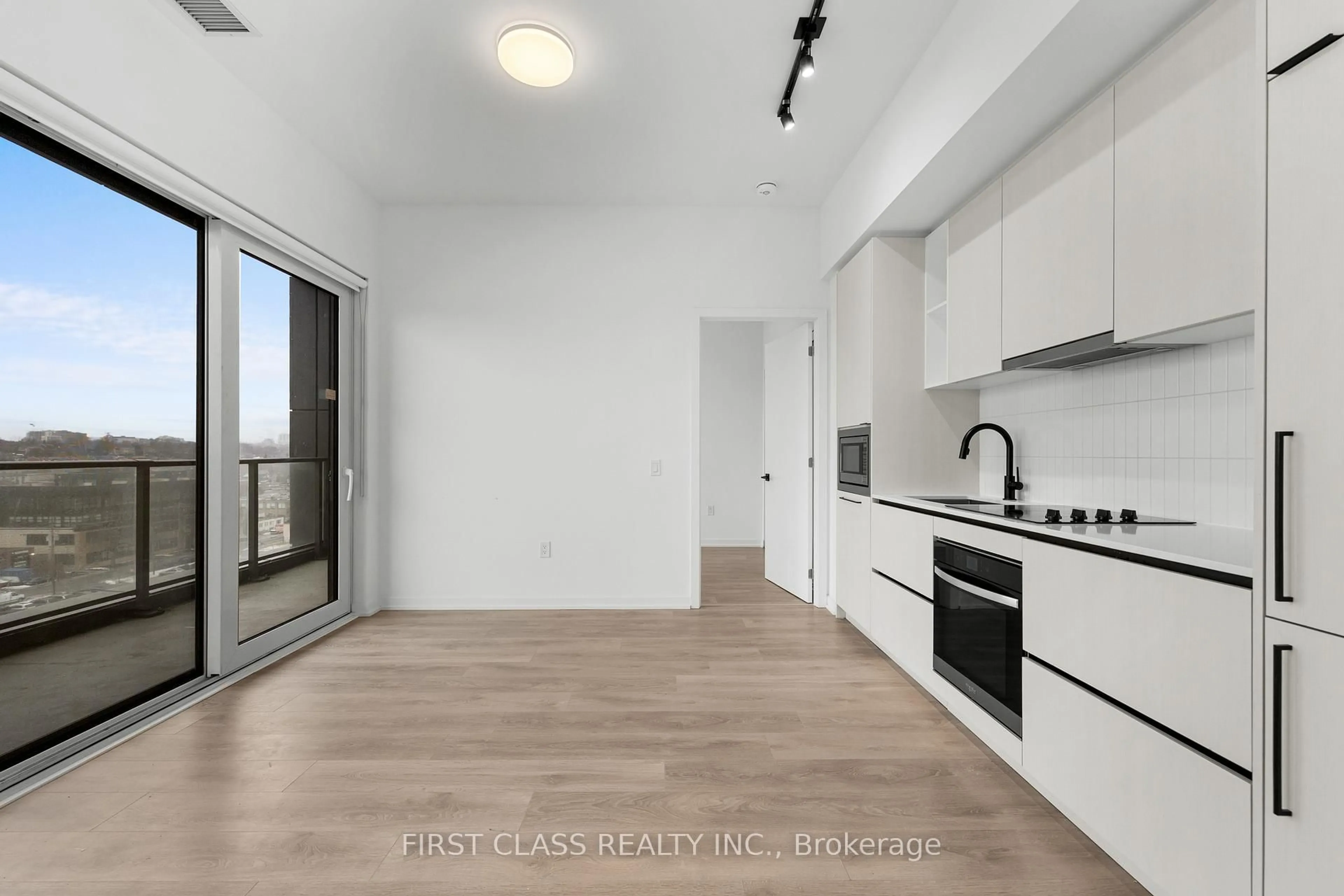 Standard kitchen, unknown for 1285 Dupont St #808, Toronto Ontario M6H 0E3