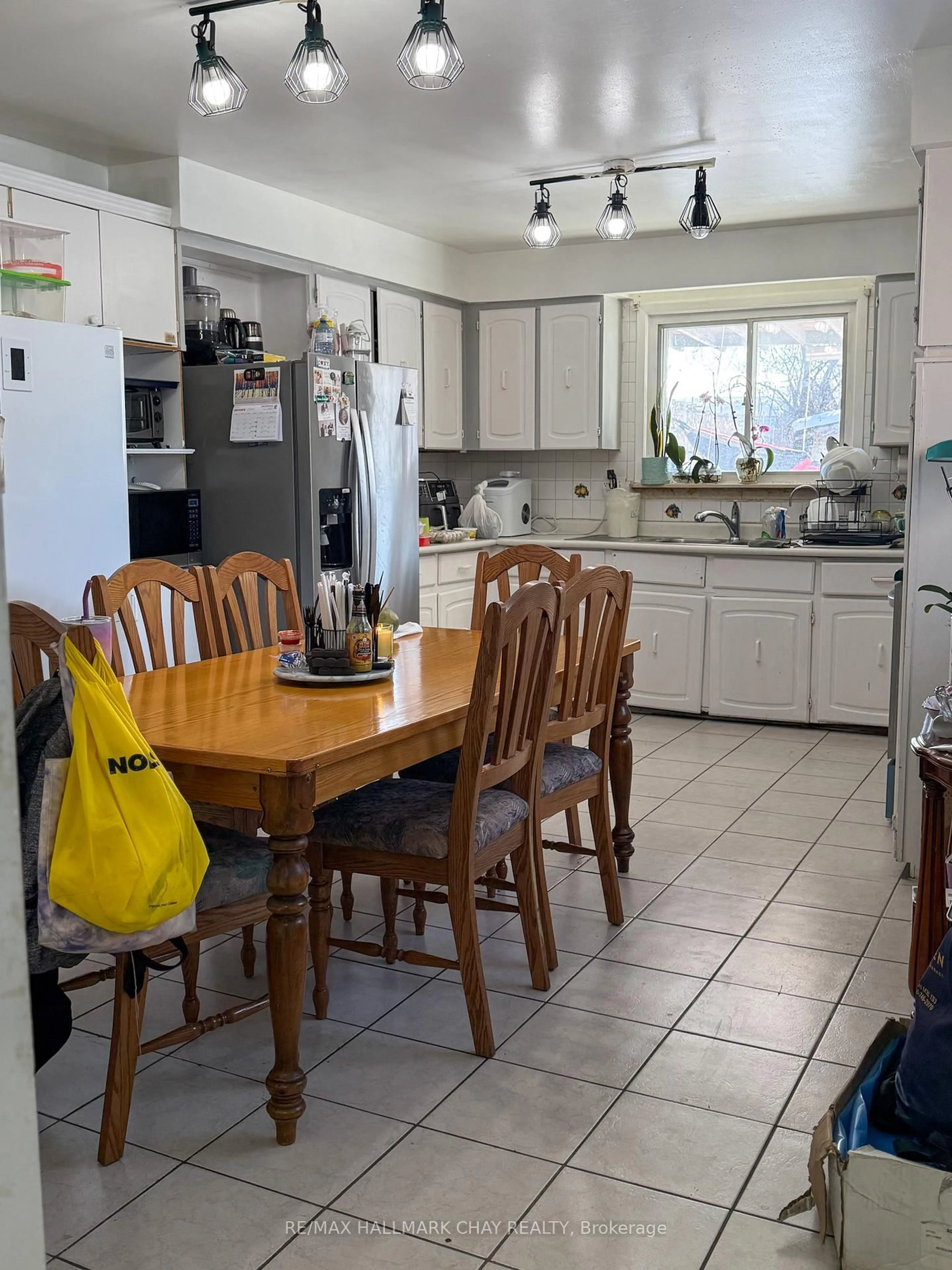 Unknown for 128 Blossom Cres, Toronto Ontario M3N 2B2