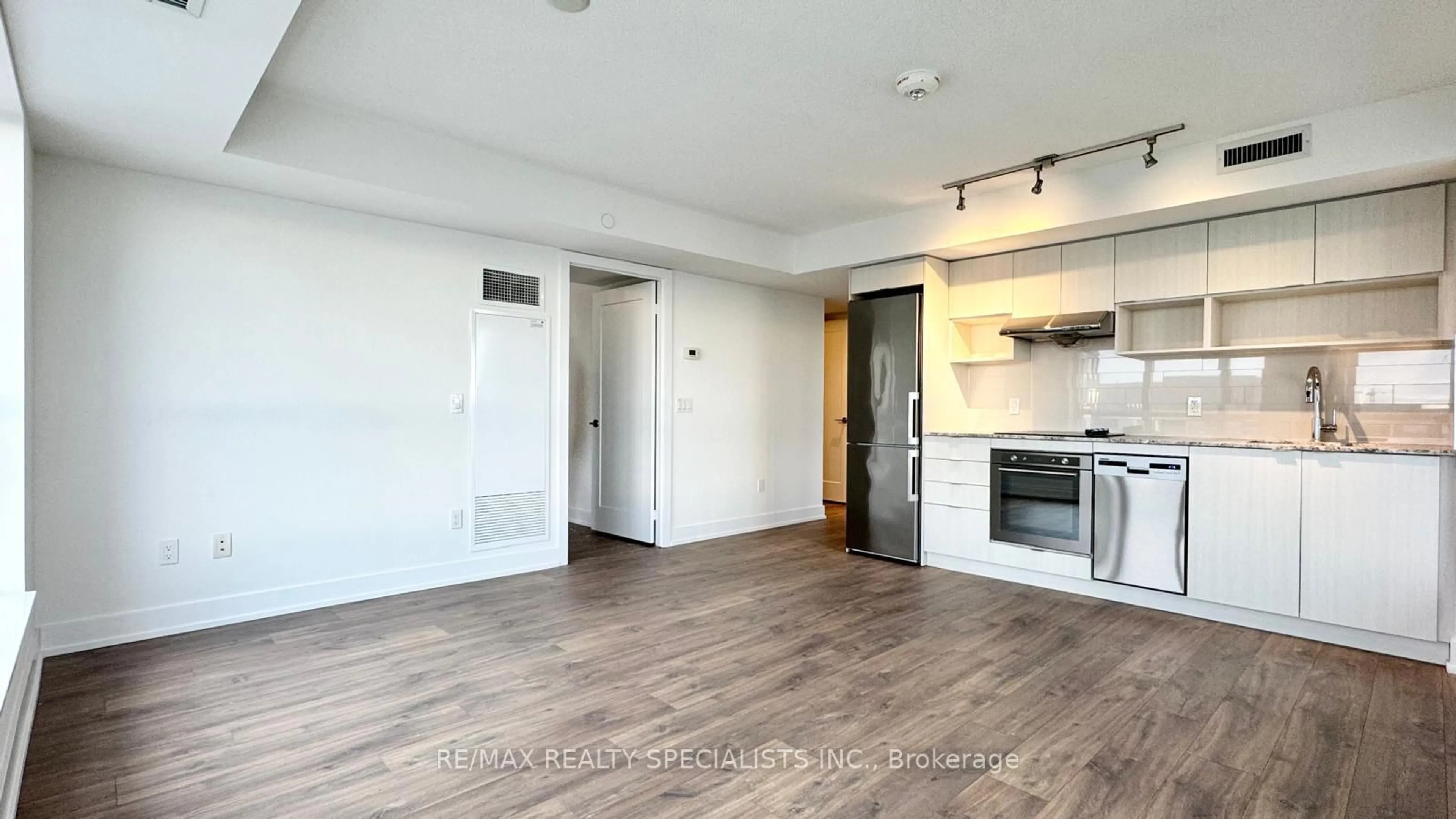 A pic of a room for 7 MABELLE Ave #2909, Toronto Ontario M9A 0C9