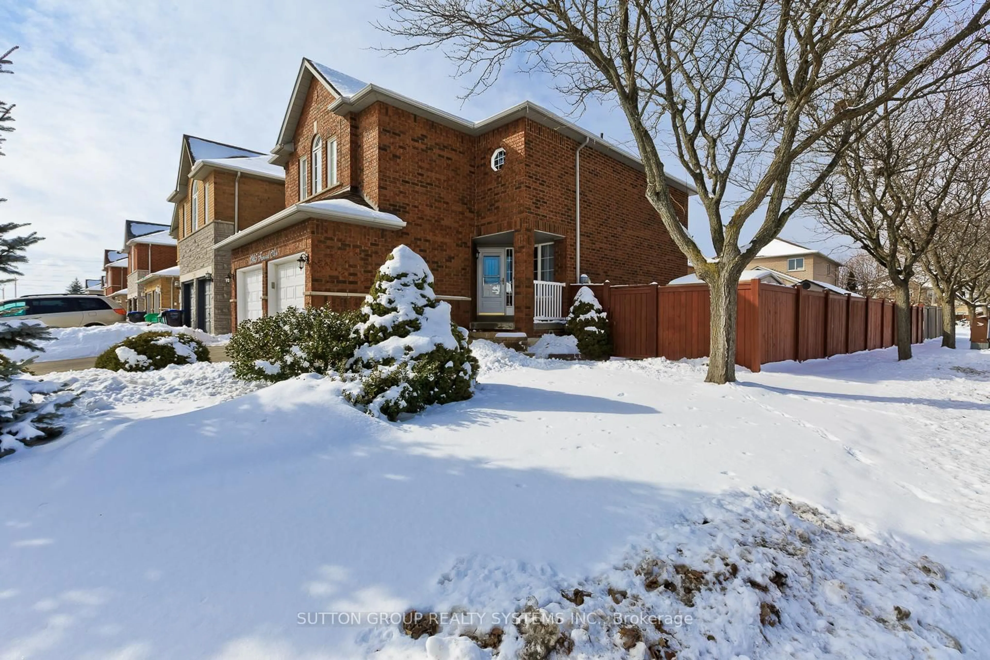 Home with brick exterior material, street for 3945 Foxwood Ave, Mississauga Ontario L5N 7V4