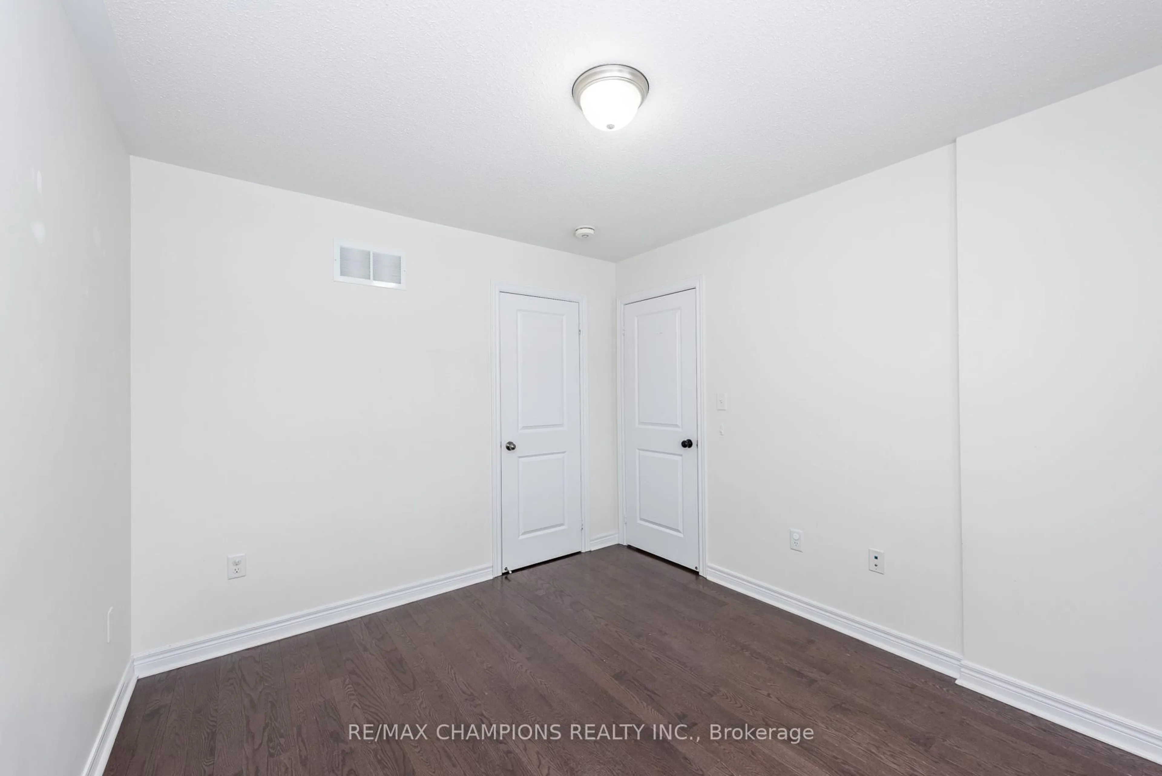 A pic of a room for 64 Pennycross Cres, Brampton Ontario L7A 4M1