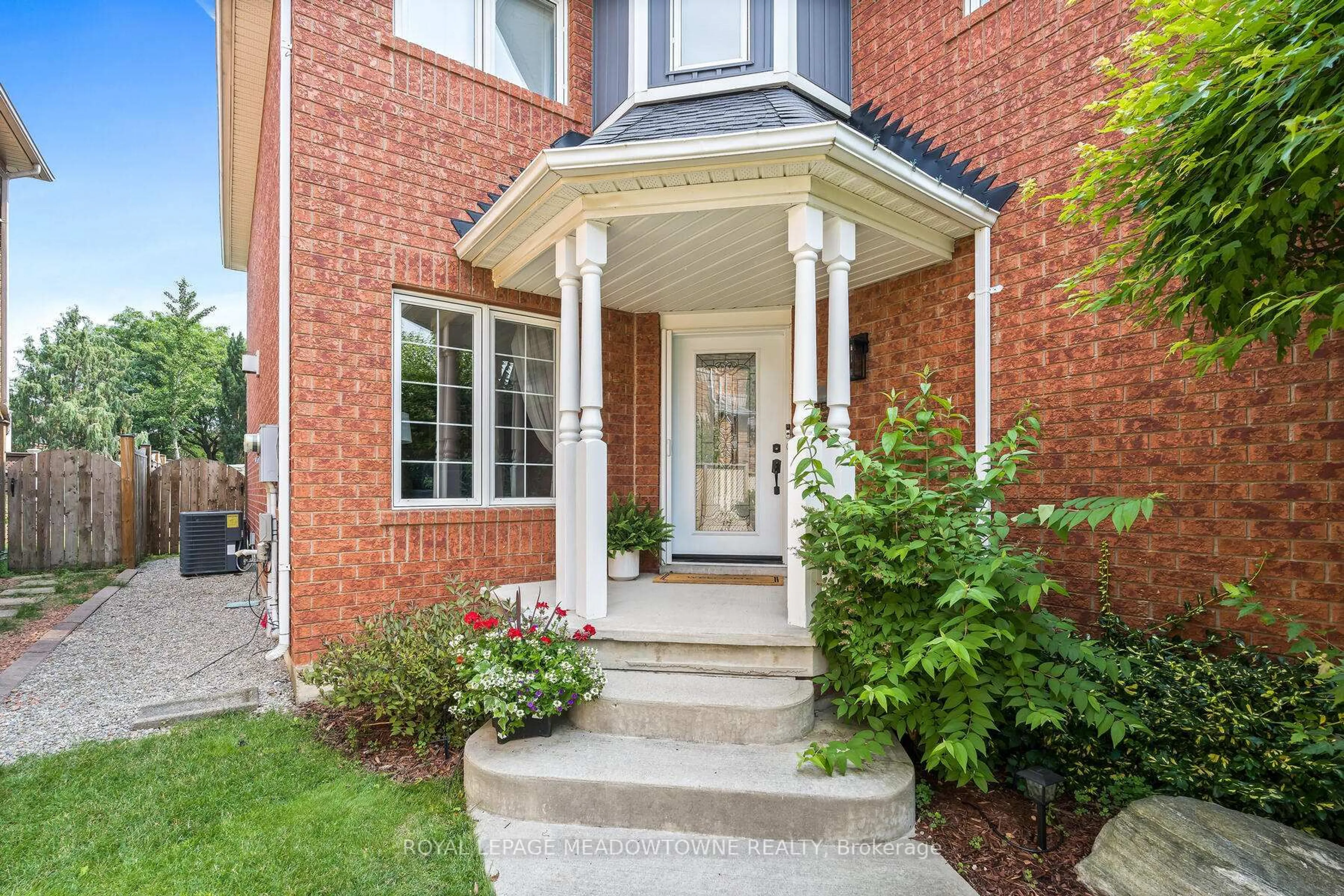 Home with brick exterior material, street for 95 Standish St, Halton Hills Ontario L7G 5W3