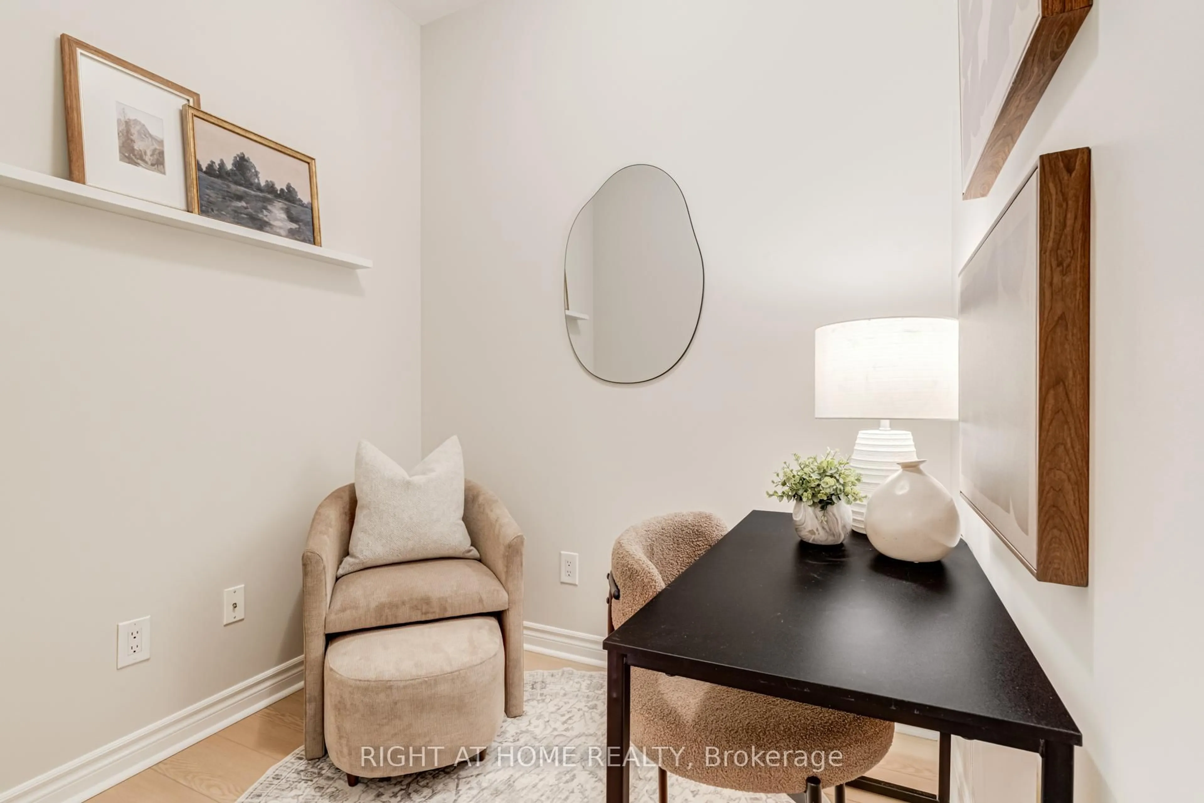 A pic of a room for 3865 Lake Shore Blvd #307, Toronto Ontario M8W 0A2