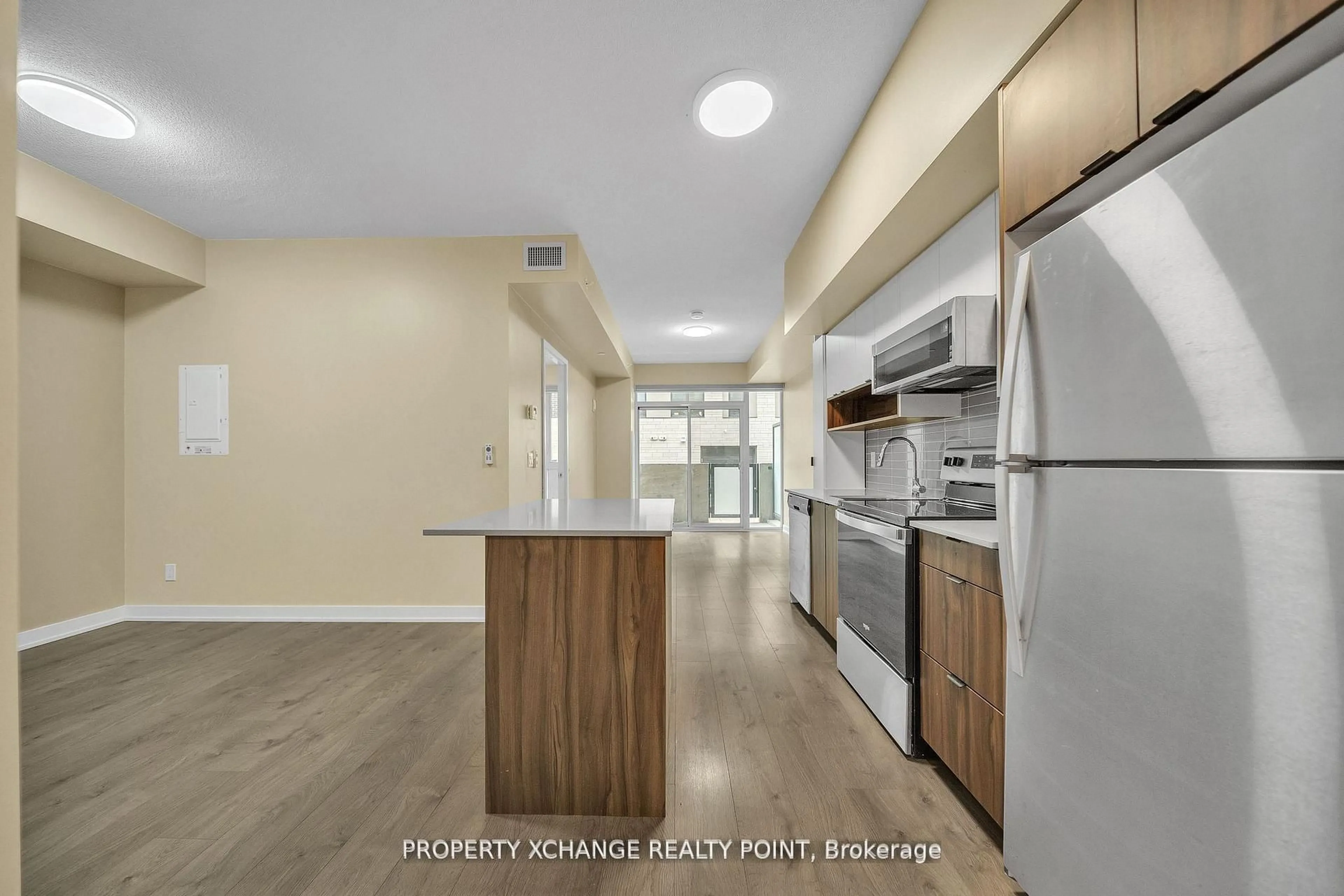 Unknown for 1117 Cooke Blvd #A107, Burlington Ontario L7T 0C6