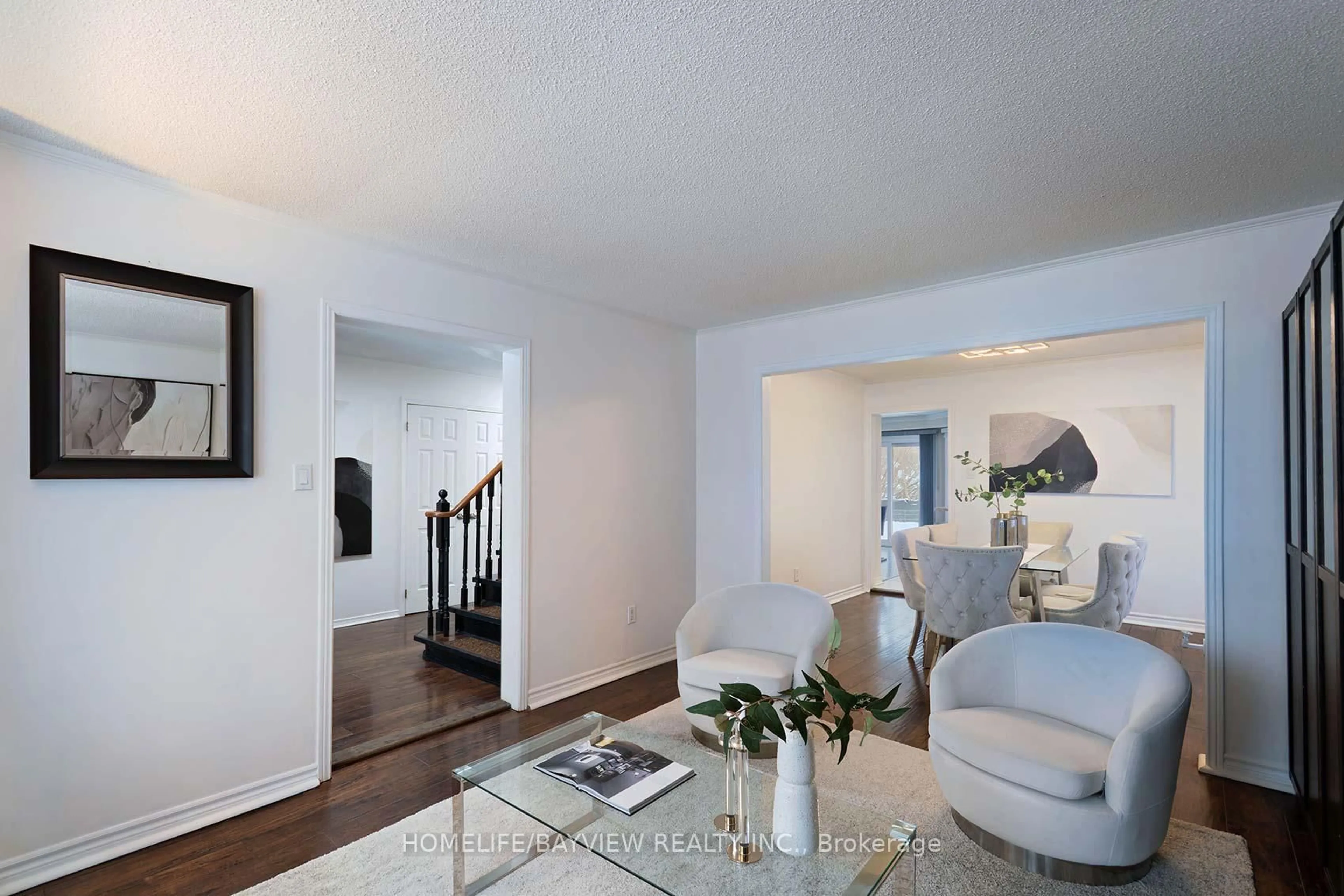 Living room with furniture, unknown for 55 Richvale Dr, Brampton Ontario L6Z 1M3