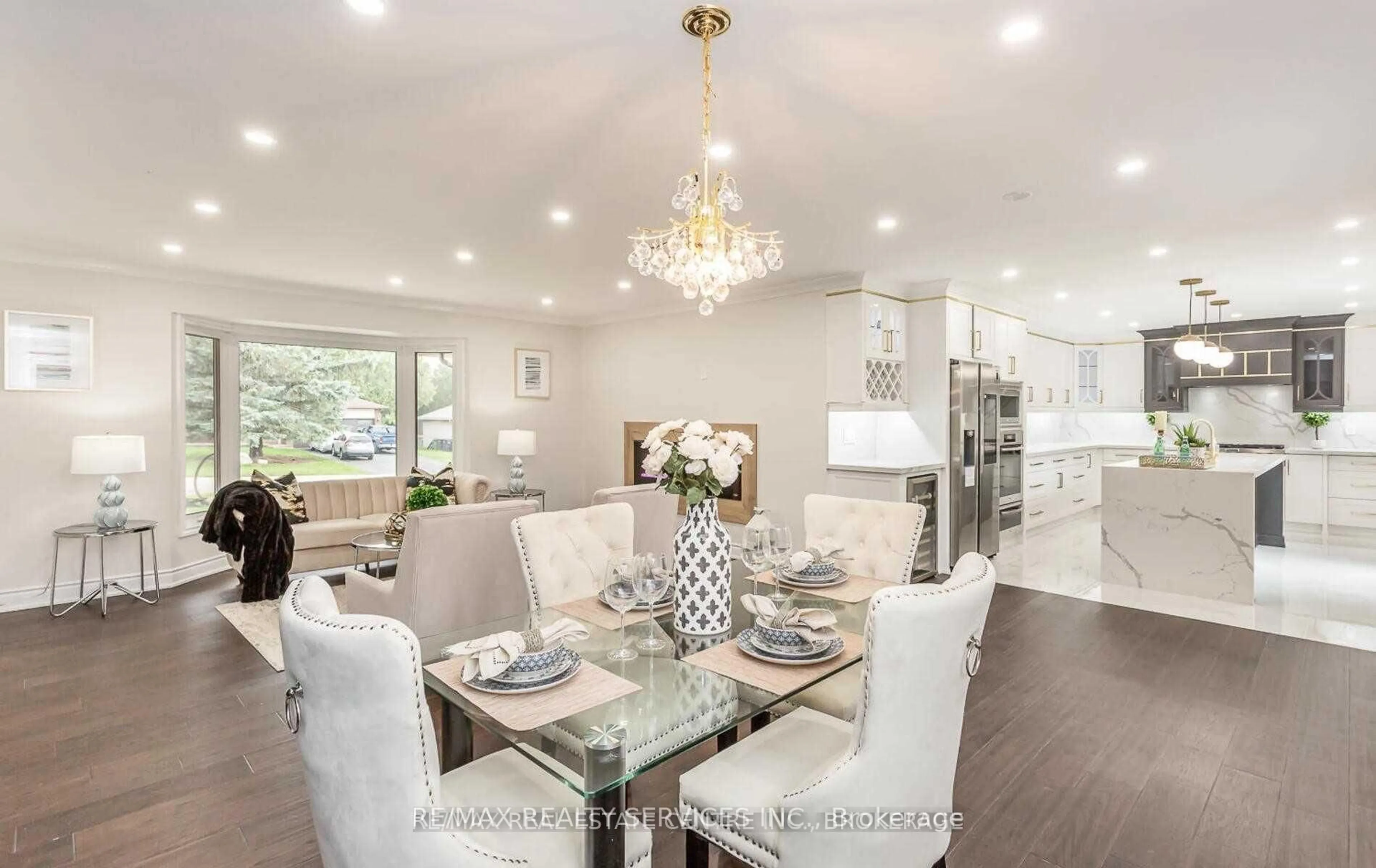 Dining room, unknown for 4 Blue Horizon Crt, Caledon Ontario L7K 0V1