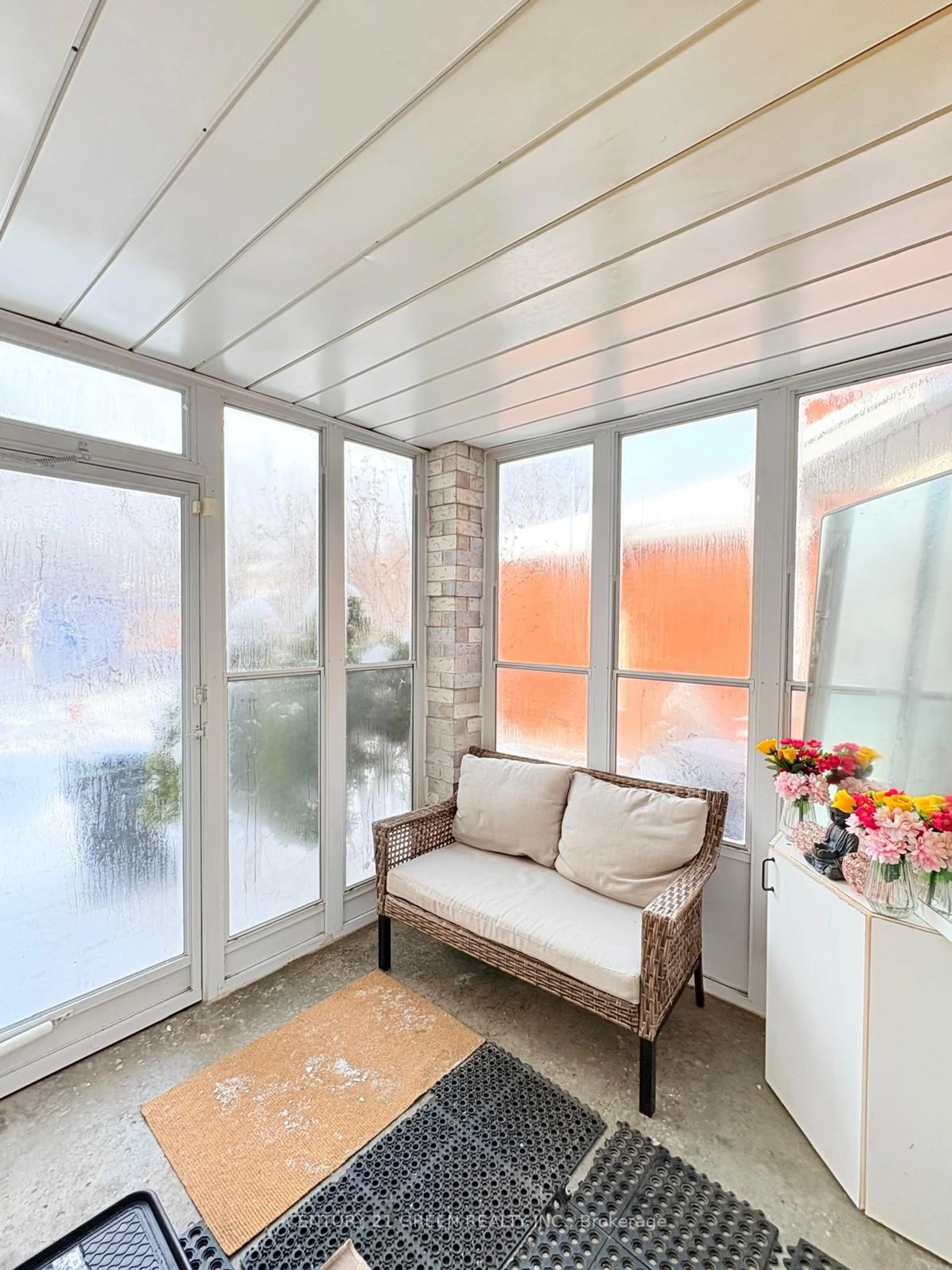 Unknown for 66 Millstone Dr, Brampton Ontario L6Y 4P8