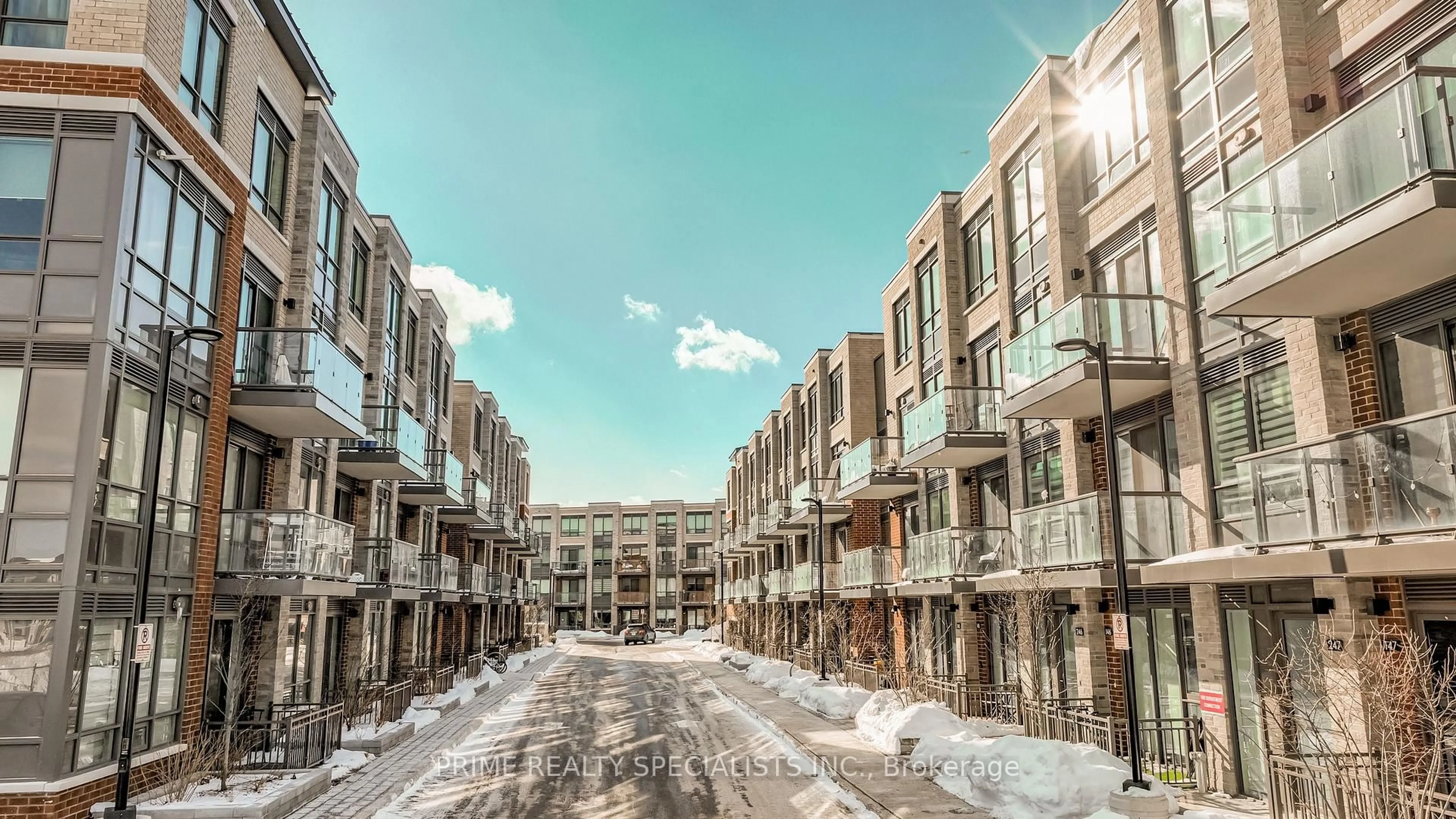 Patio, street for 75 Attmar Dr #342, Brampton Ontario L6P 0Y6