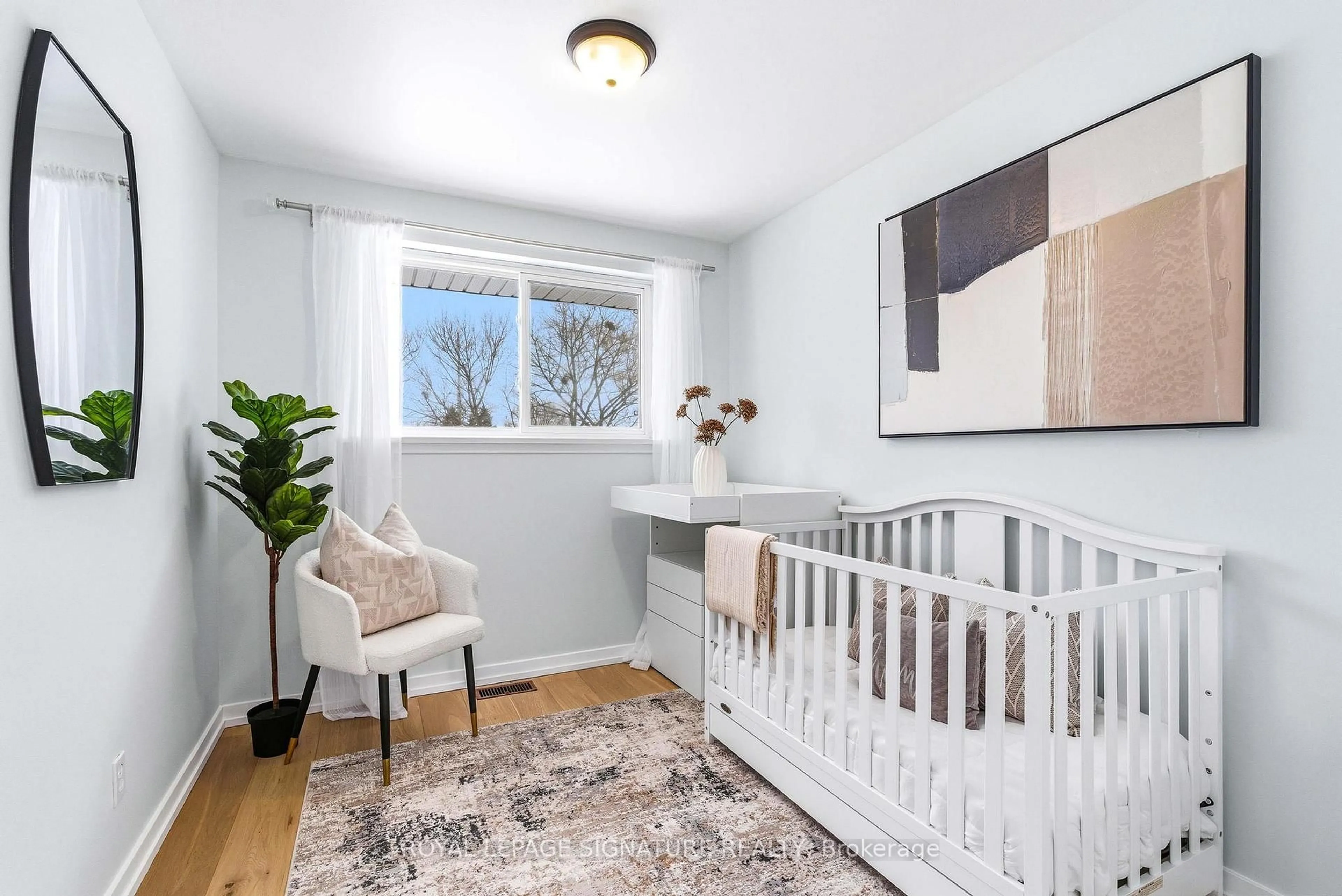 A pic of a room for 1271 Canford Cres, Mississauga Ontario L5J 3M9