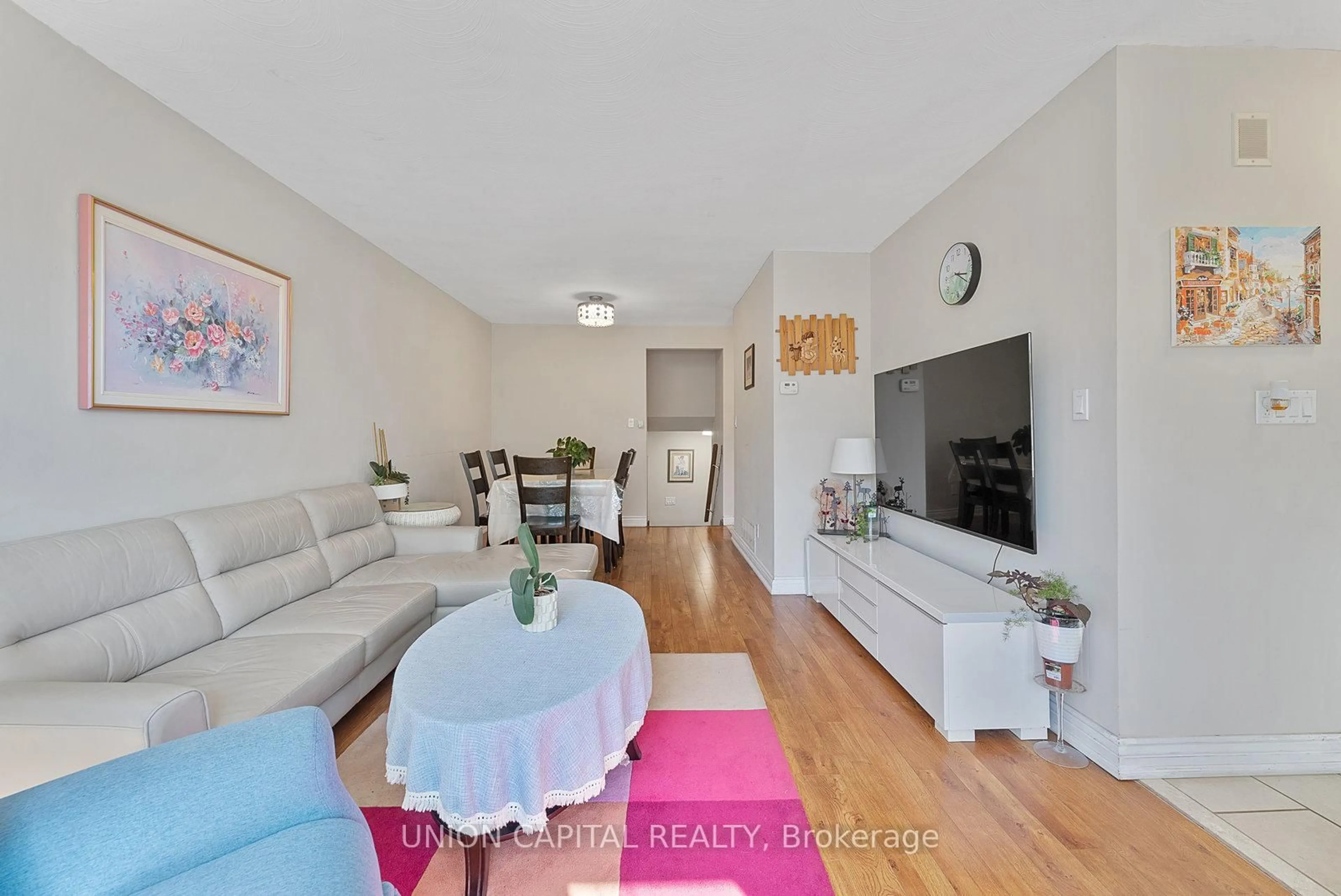 Living room with furniture, unknown for 37 Callowhill Dr, Toronto Ontario M9R 3L3