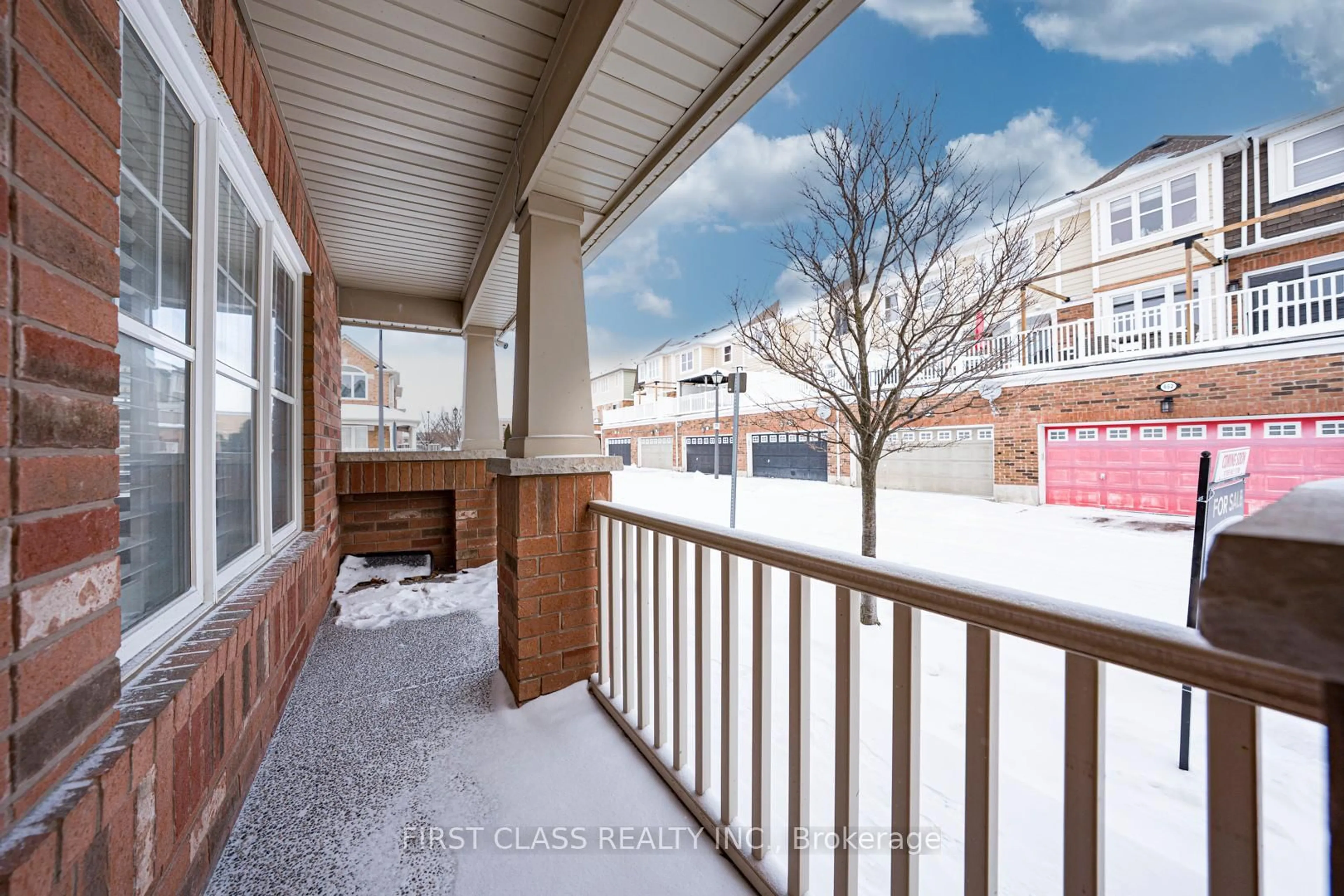 Balcony in the apartment, street for 238 Whetham Hts, Milton Ontario L9T 0P2