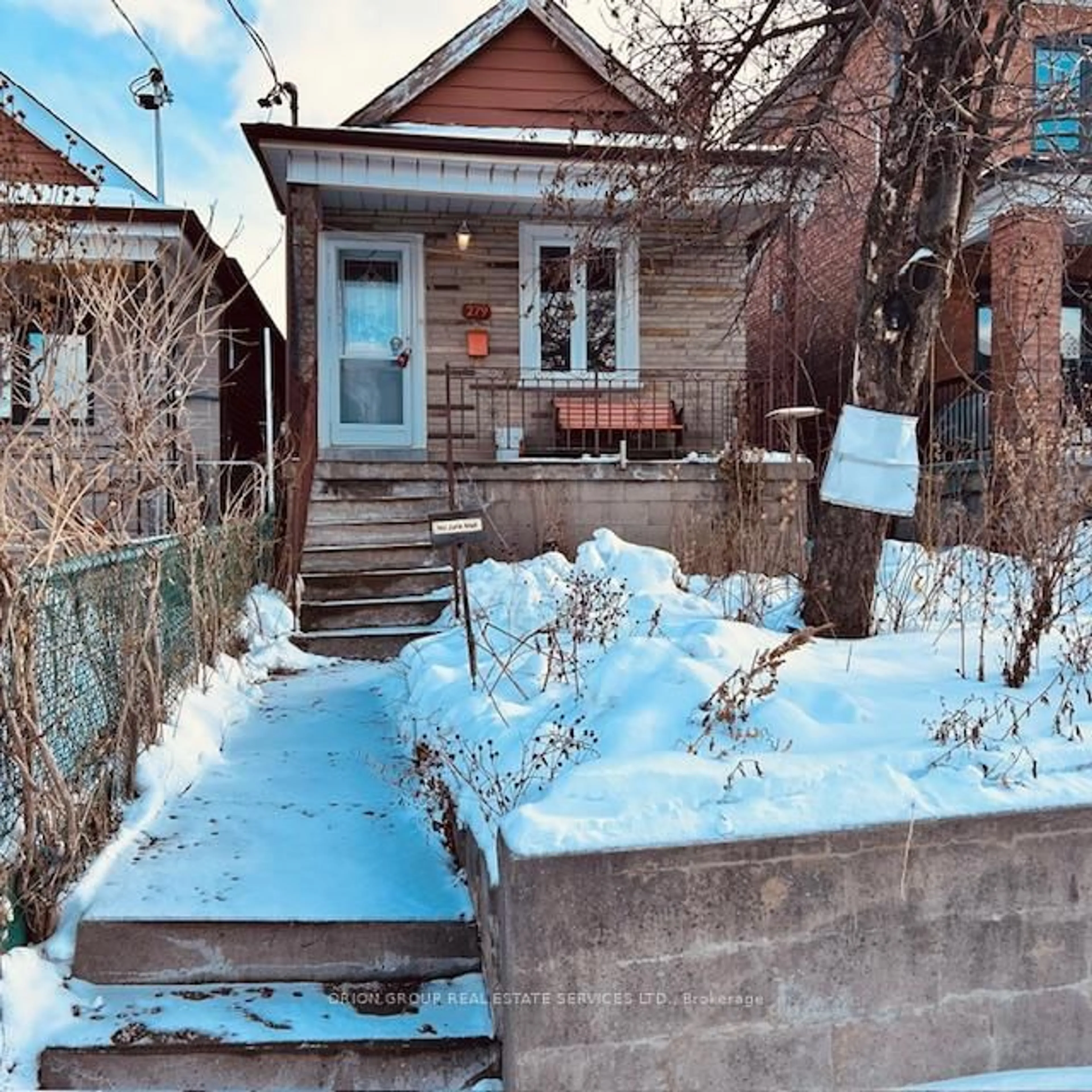 Unknown for 279 Mcroberts Ave, Toronto Ontario M6E 4P8