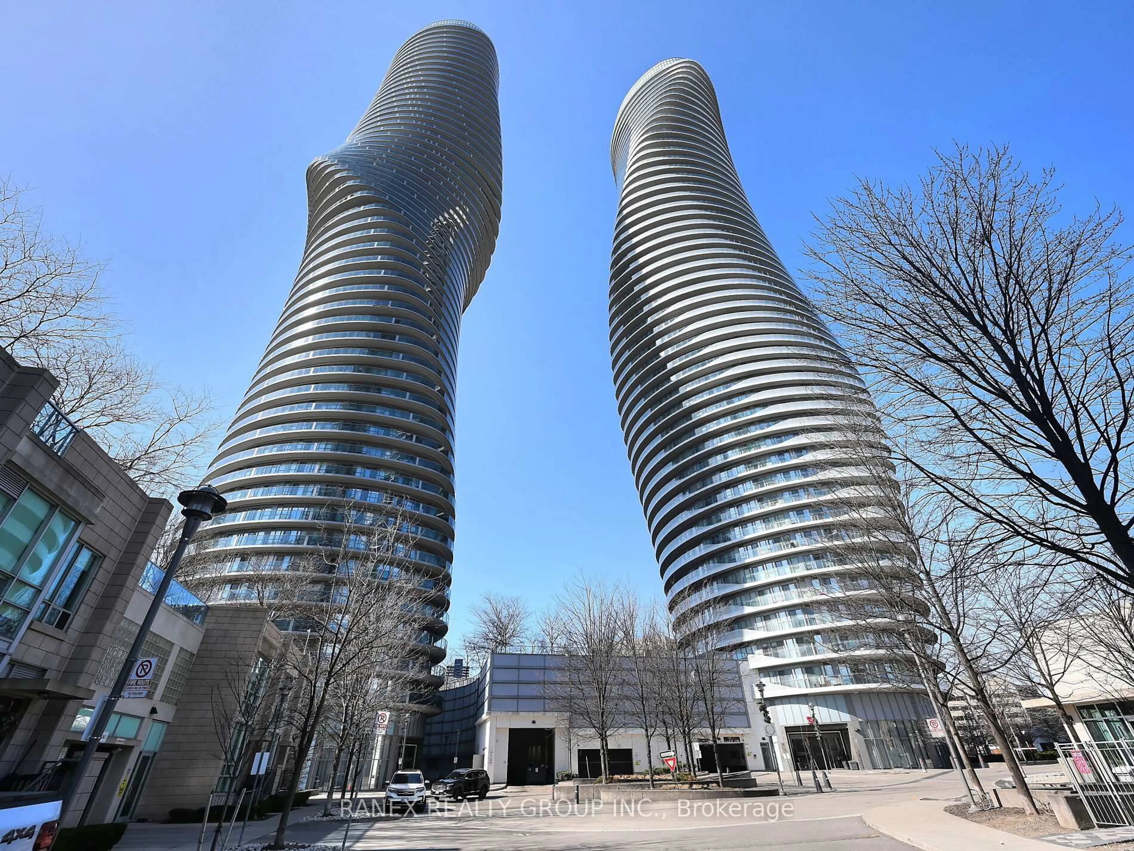 Indoor foyer for 50 Absolute Ave #3604, Mississauga Ontario L4Z 0A8