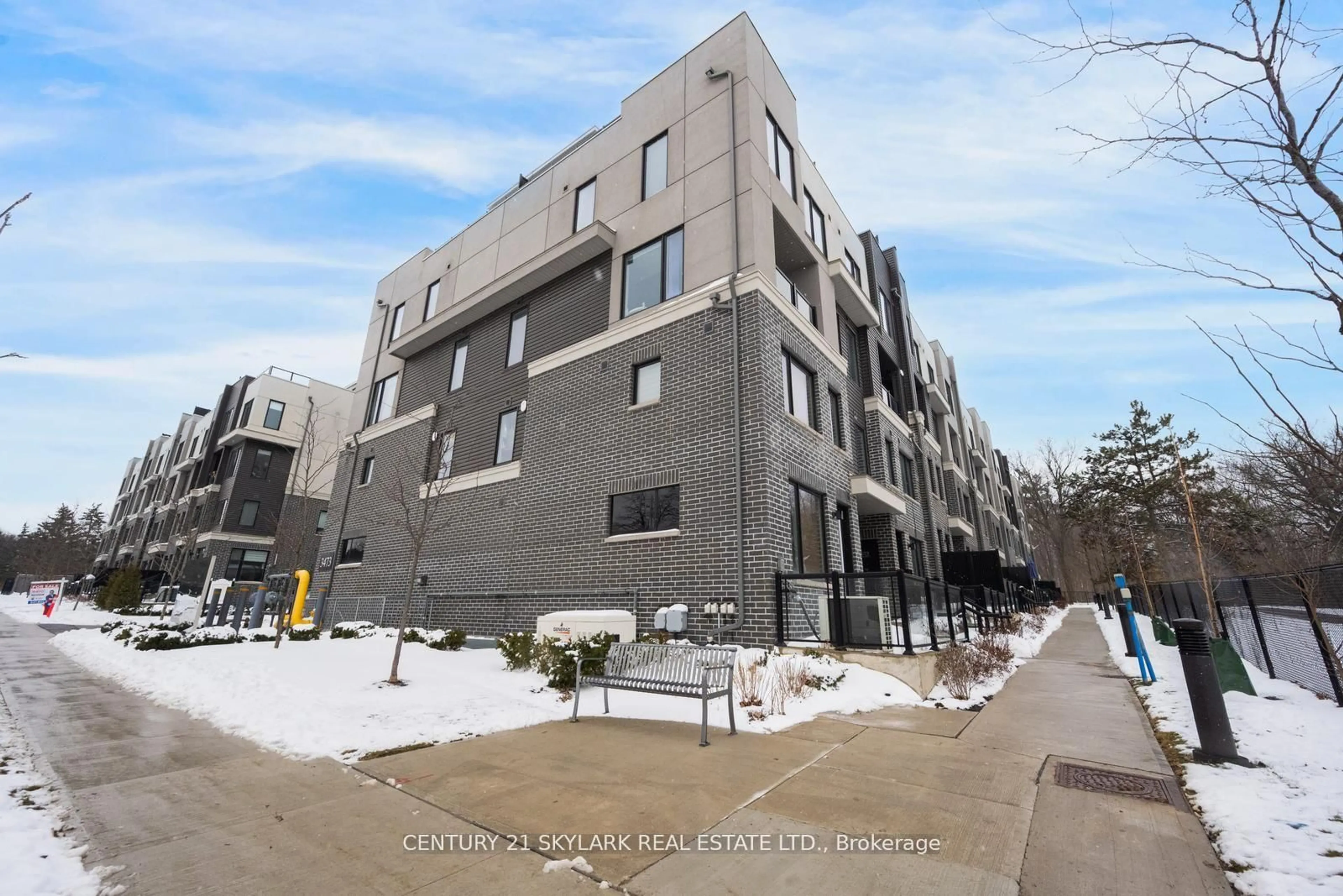 Unknown for 3483 Widdecombe Way #16, Mississauga Ontario L5L 0B8