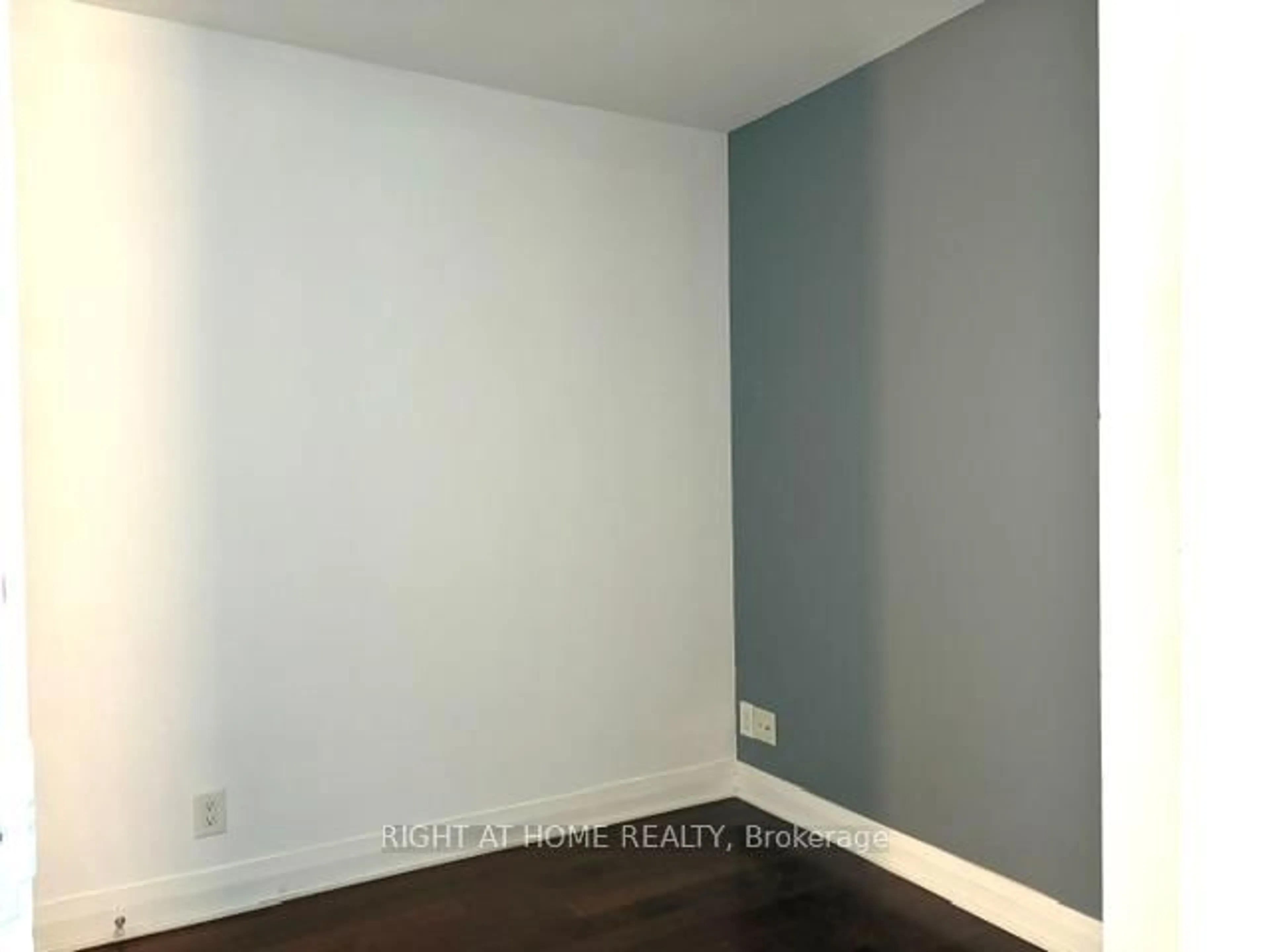 A pic of a room for 1055 Southdown Rd #502, Mississauga Ontario L5J 0A3
