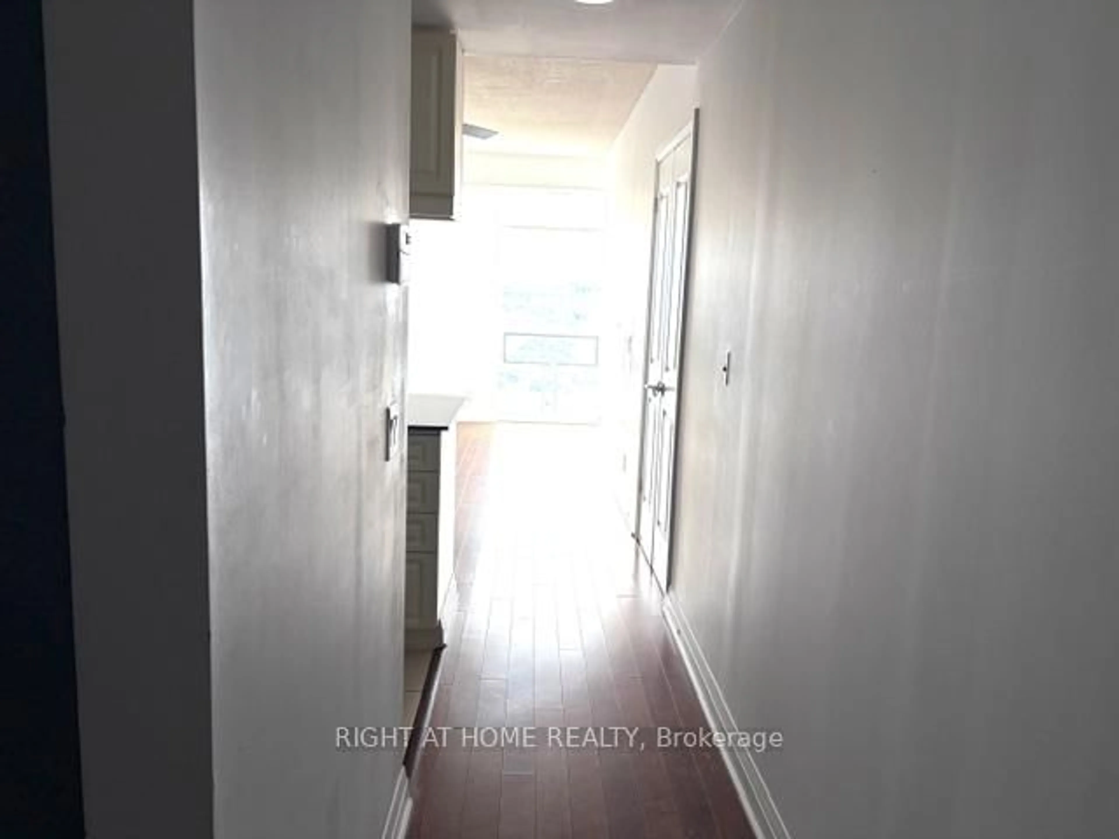 A pic of a room for 1055 Southdown Rd #502, Mississauga Ontario L5J 0A3