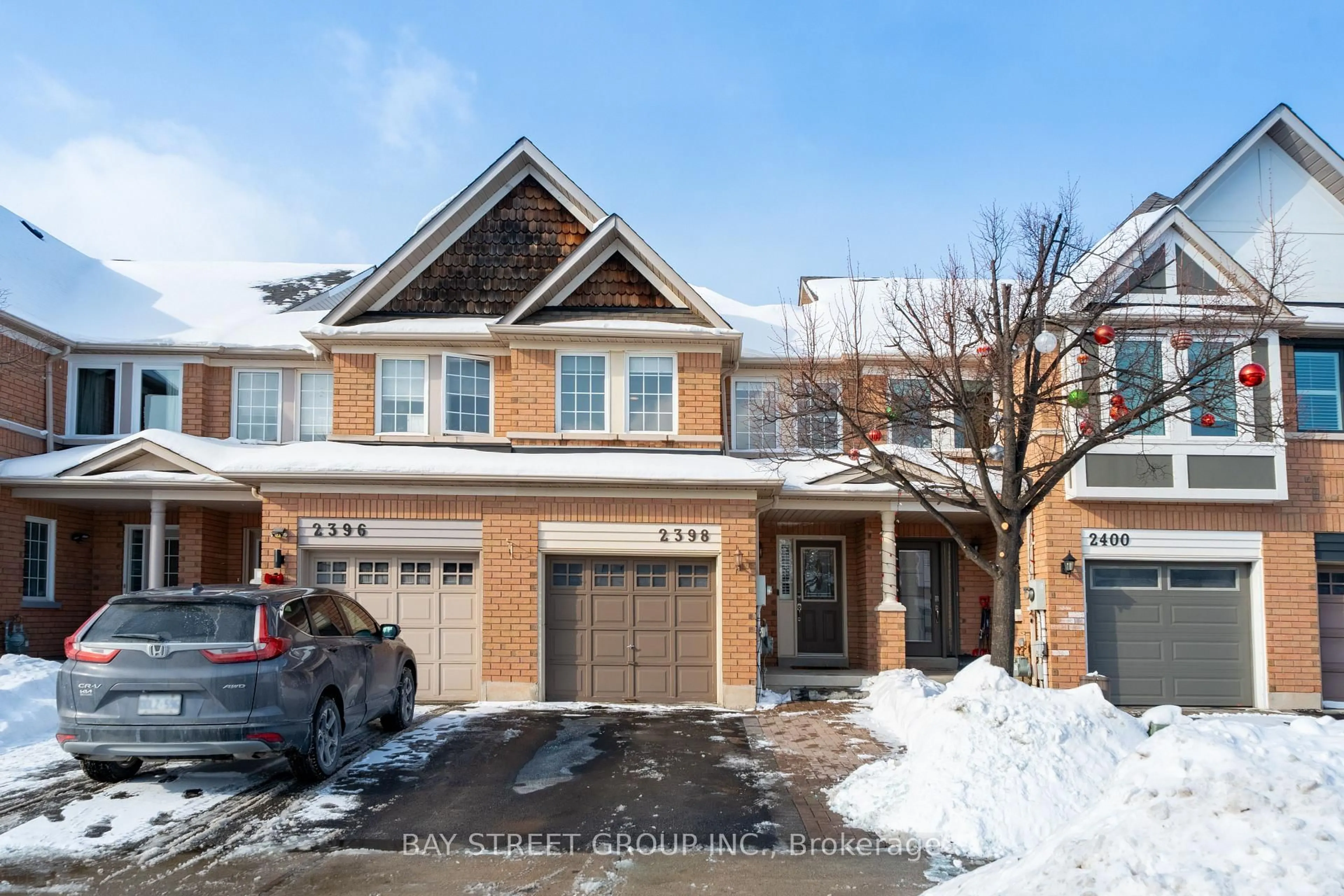 Home with brick exterior material, street for 2398 Nichols Dr, Oakville Ontario L6H 6T1