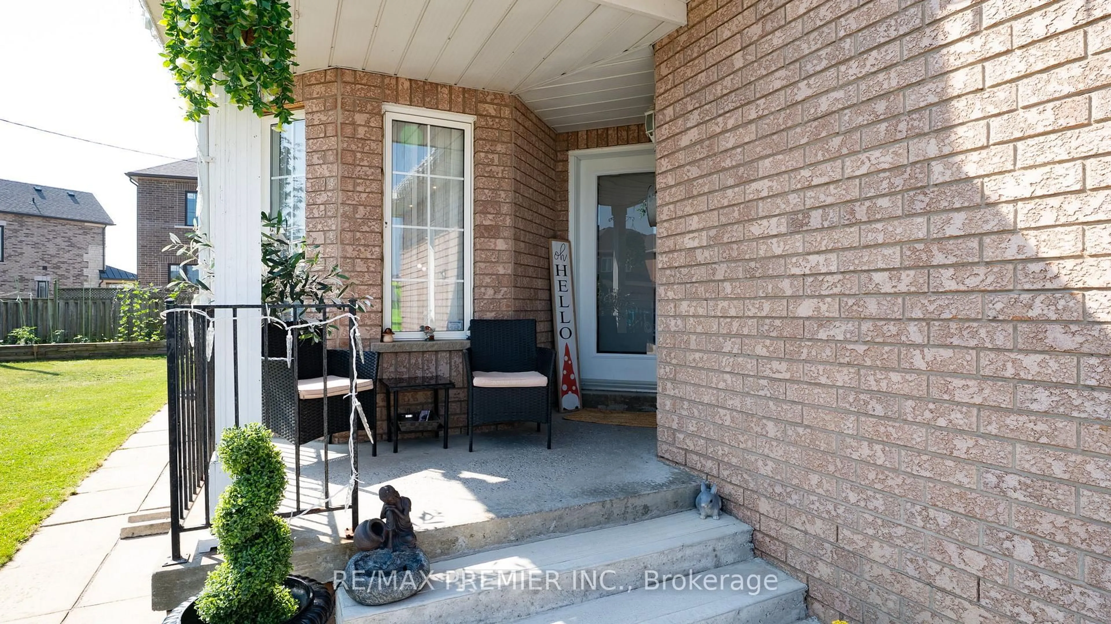 Unknown for 11 Richelieu Crt, Caledon Ontario L7E 2M3