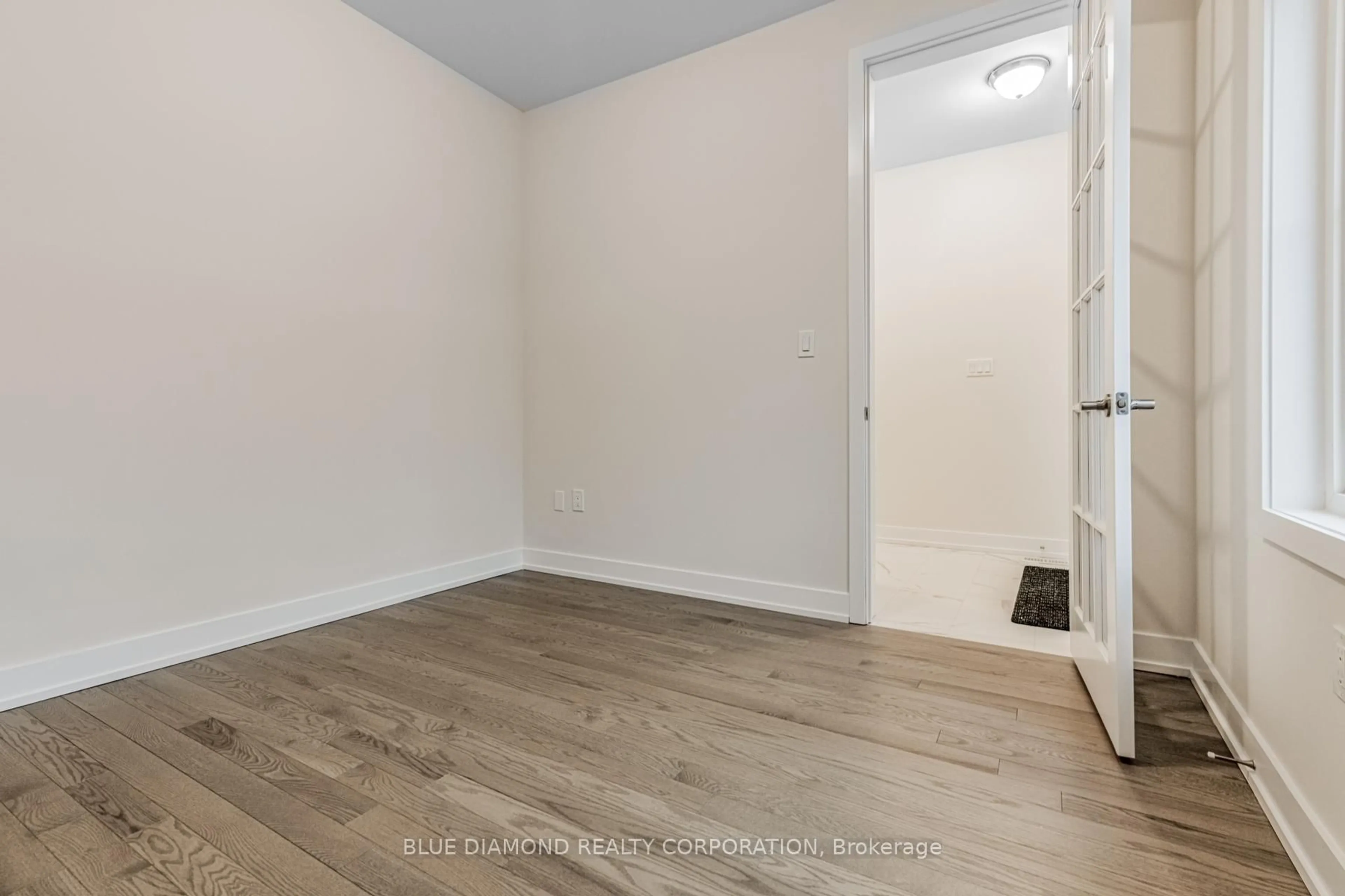 A pic of a room for 1483 WELLWOOD Terr, Milton Ontario L9E 1V2