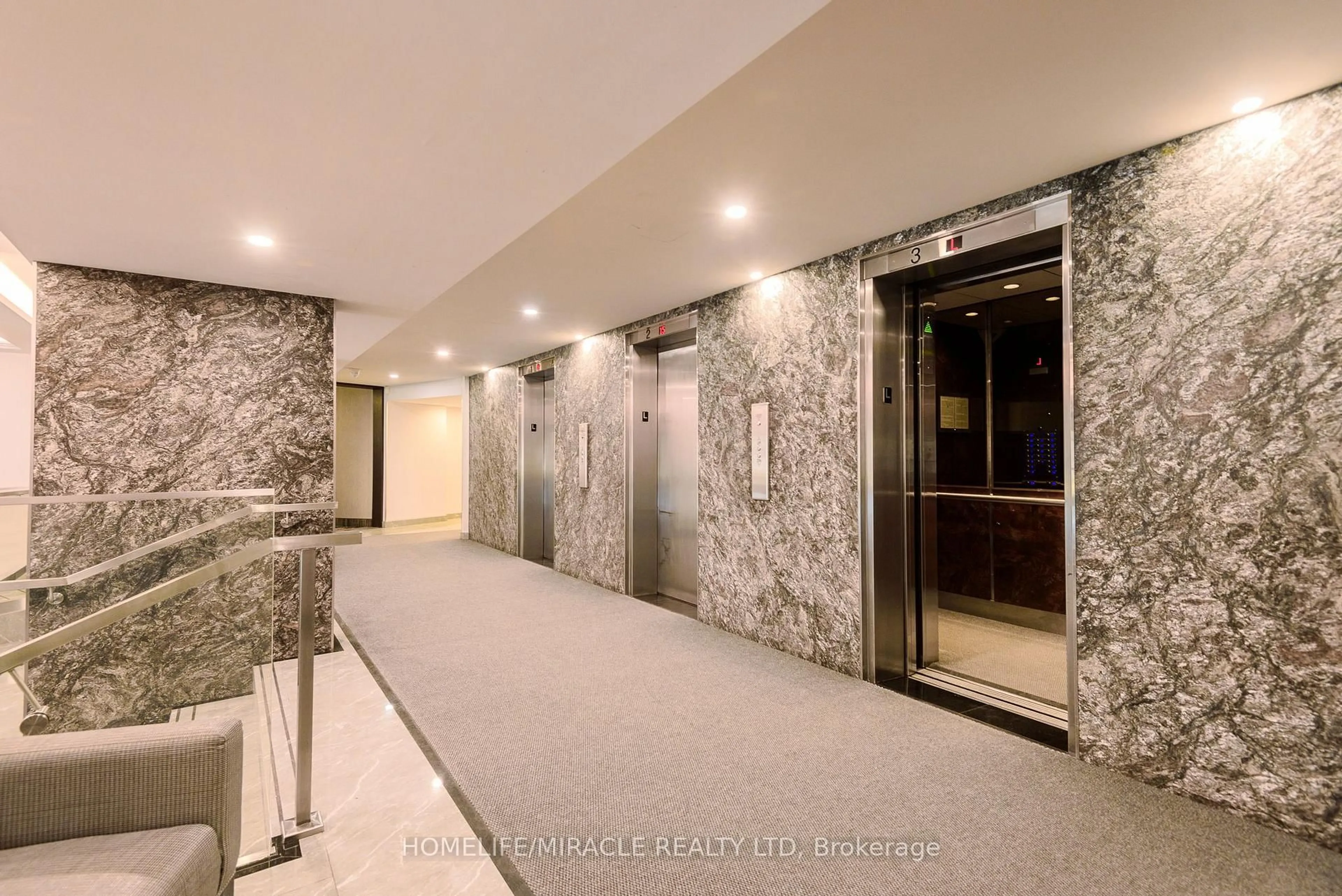 Indoor foyer for 714 The West Mall Rd #903, Toronto Ontario M9C 4X1