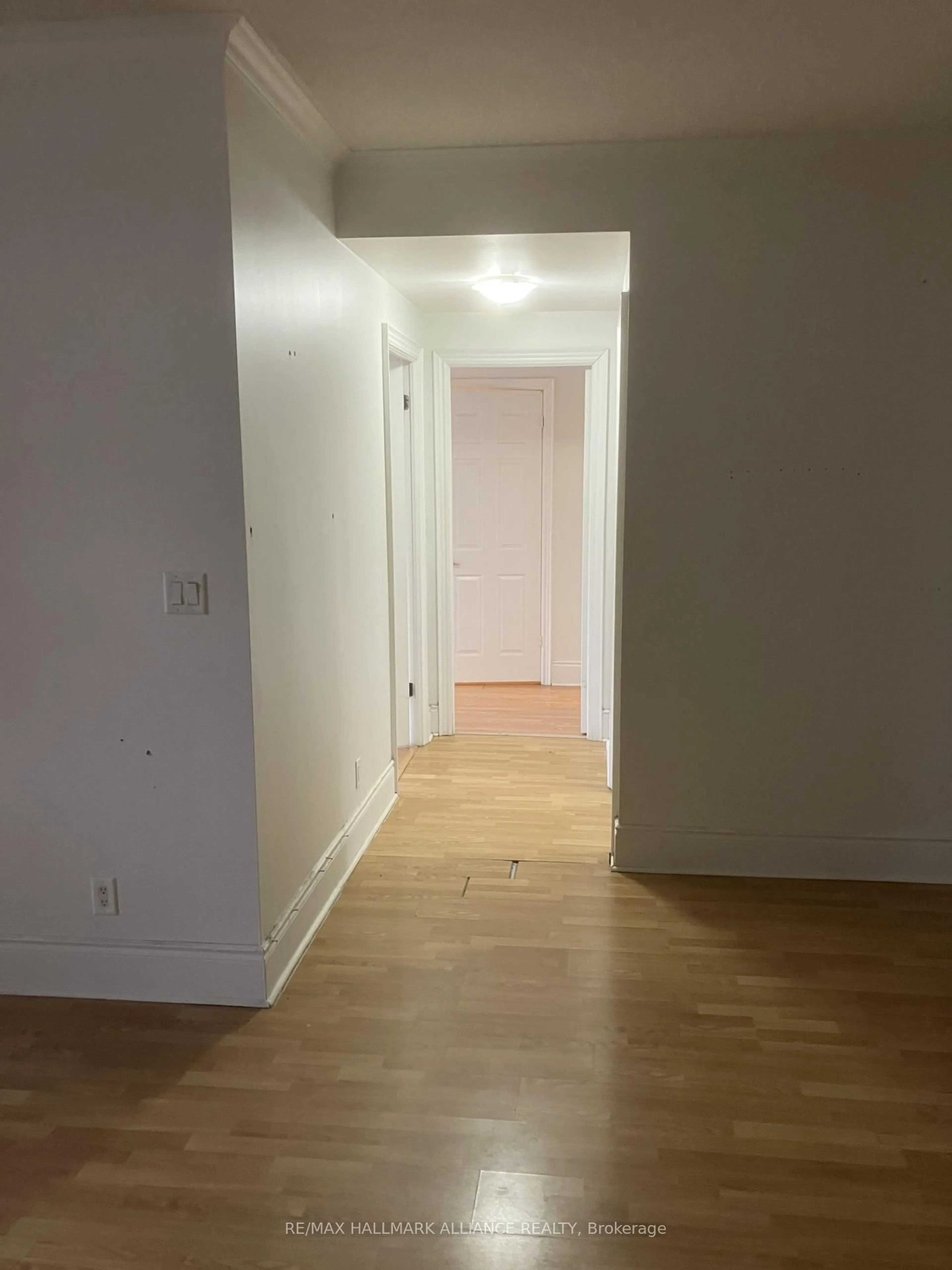 A pic of a room for 3880 DUKE OF YORK BLVD Blvd #3002, Mississauga Ontario L5B 4M7