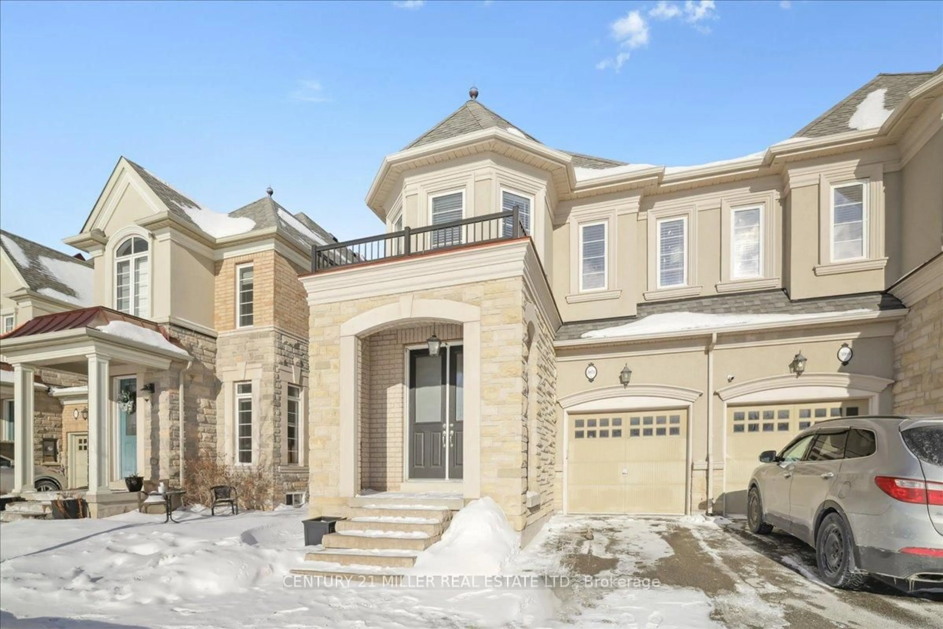 Home with brick exterior material, street for 3071 Isaac Ave, Oakville Ontario L6M 0S7