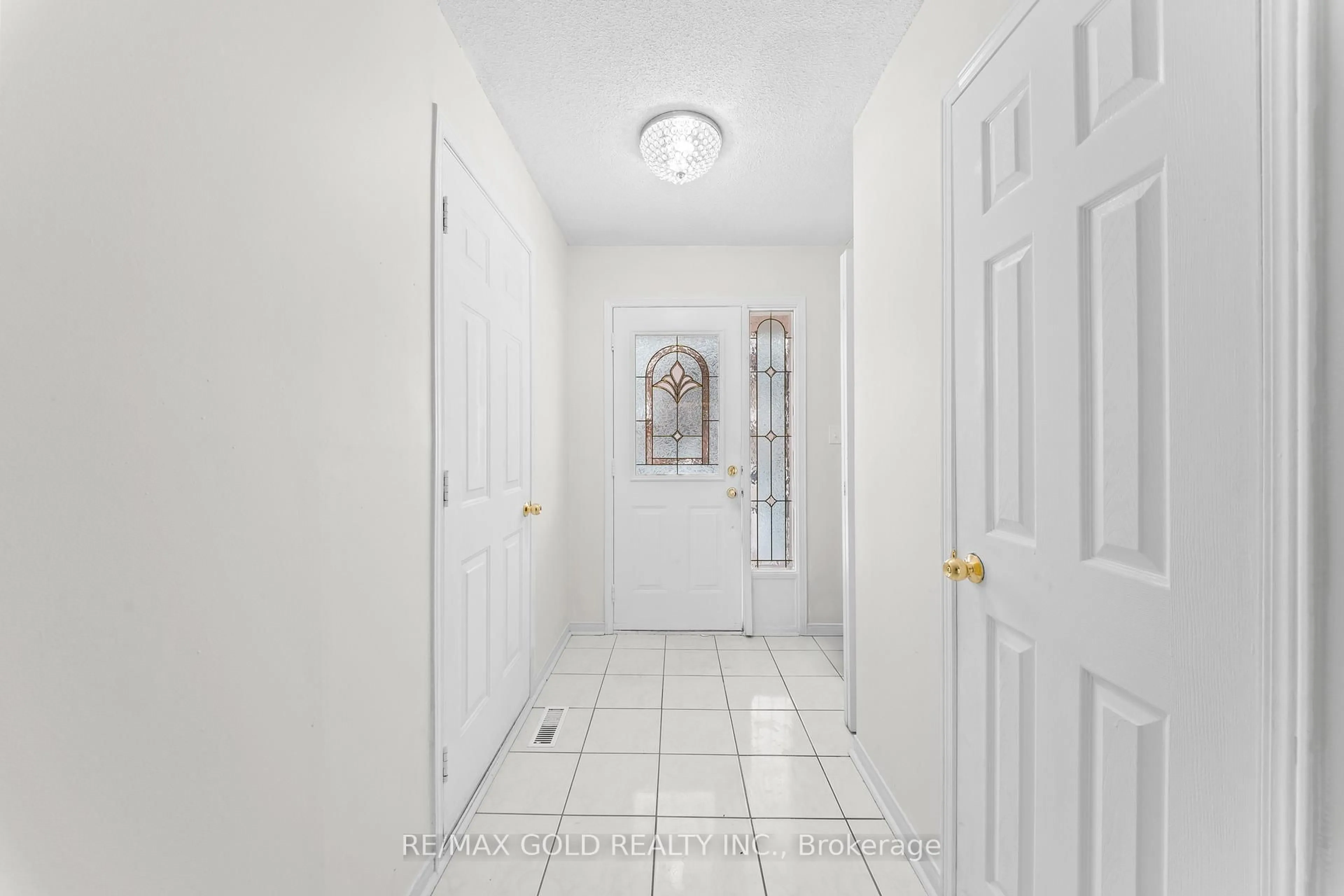 Indoor entryway for 35 Malta Ave #37, Brampton Ontario L6Y 5B4