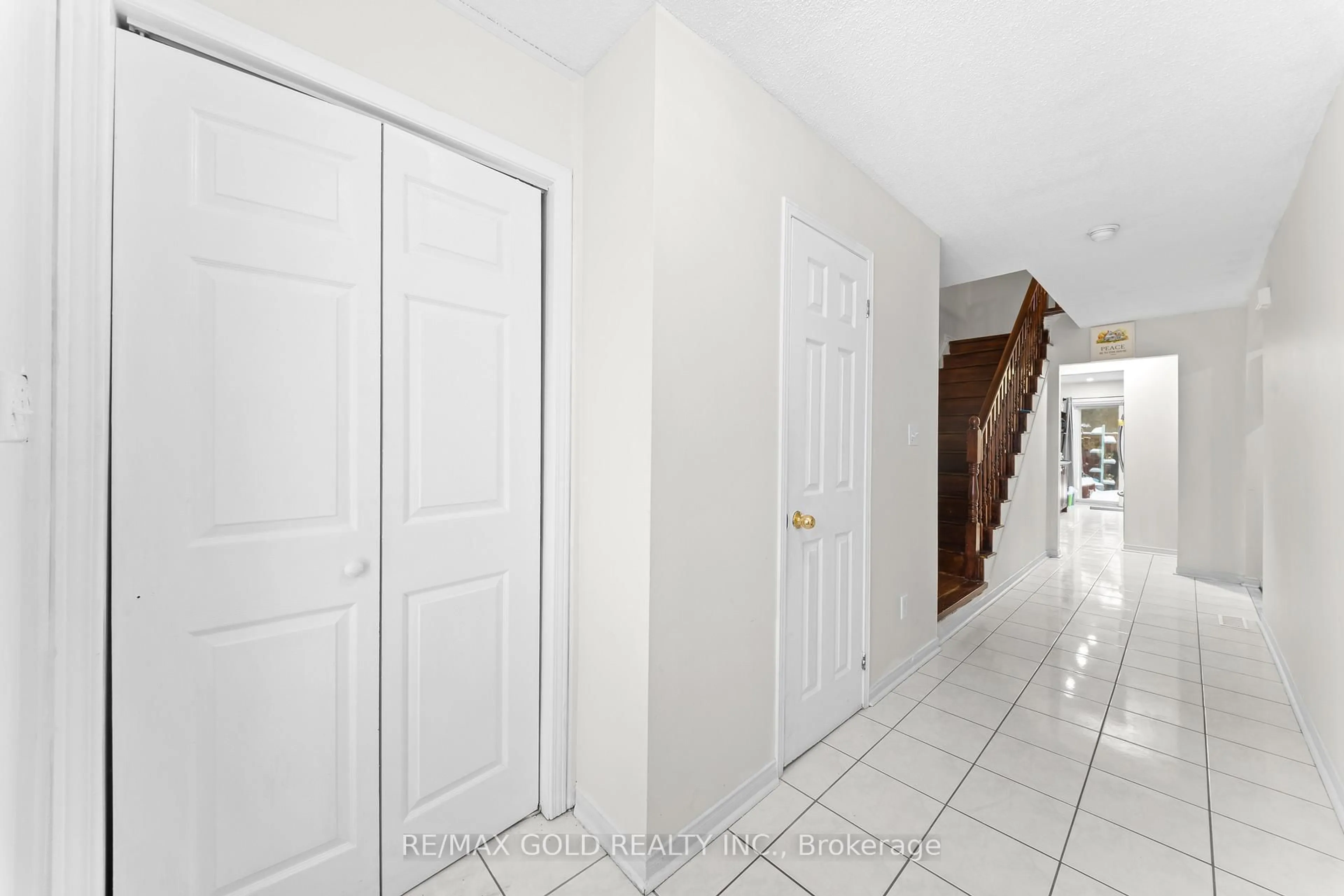 Indoor entryway for 35 Malta Ave #37, Brampton Ontario L6Y 5B4