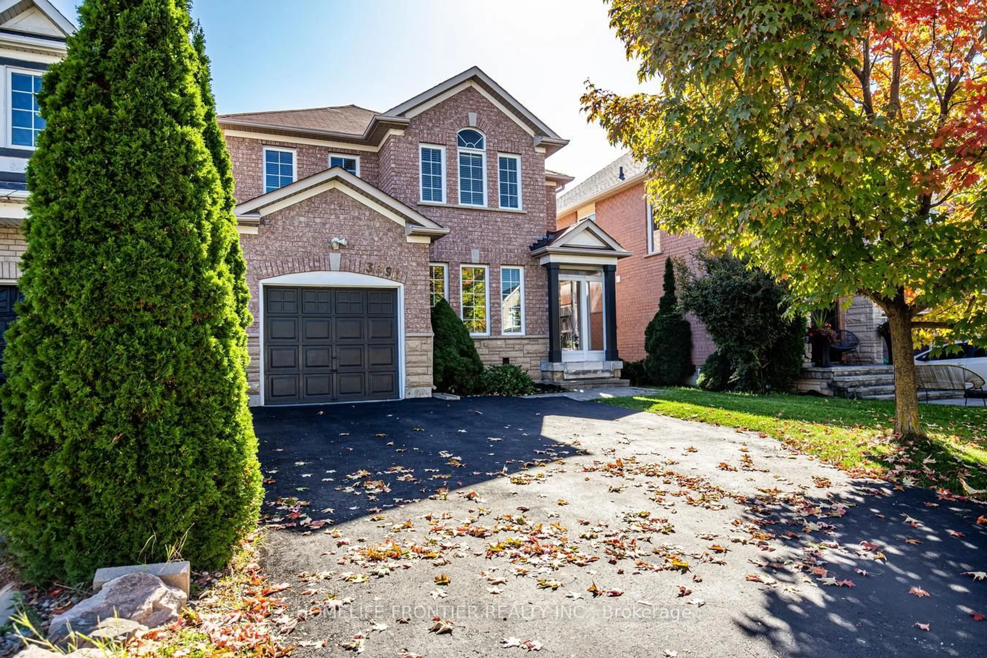 Home with brick exterior material, street for 3391 Bruzan Cres, Mississauga Ontario L5N 8M2