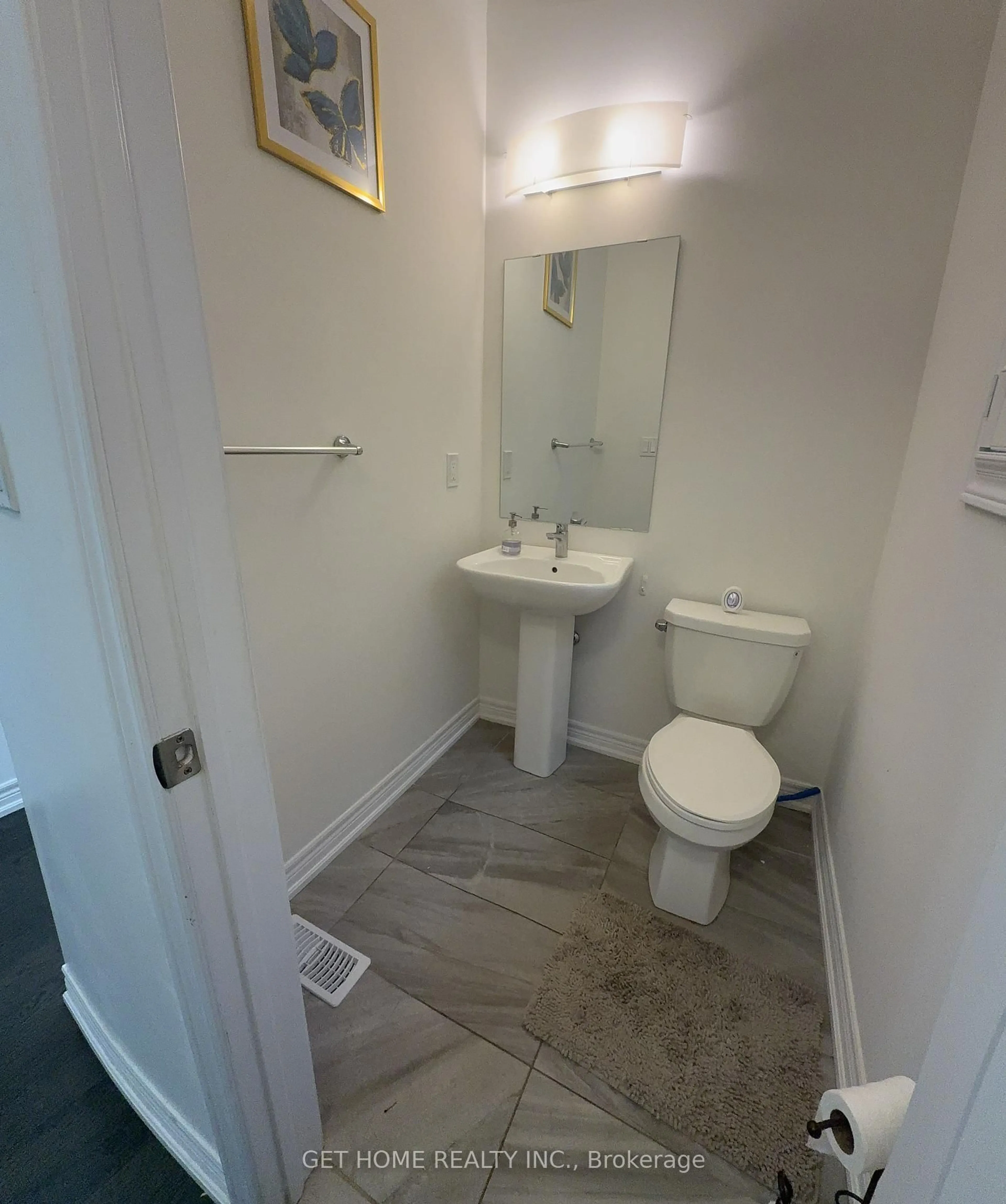 Standard bathroom, floor is not visible for 1322 Hamman Way, Milton Ontario L9E 1L5