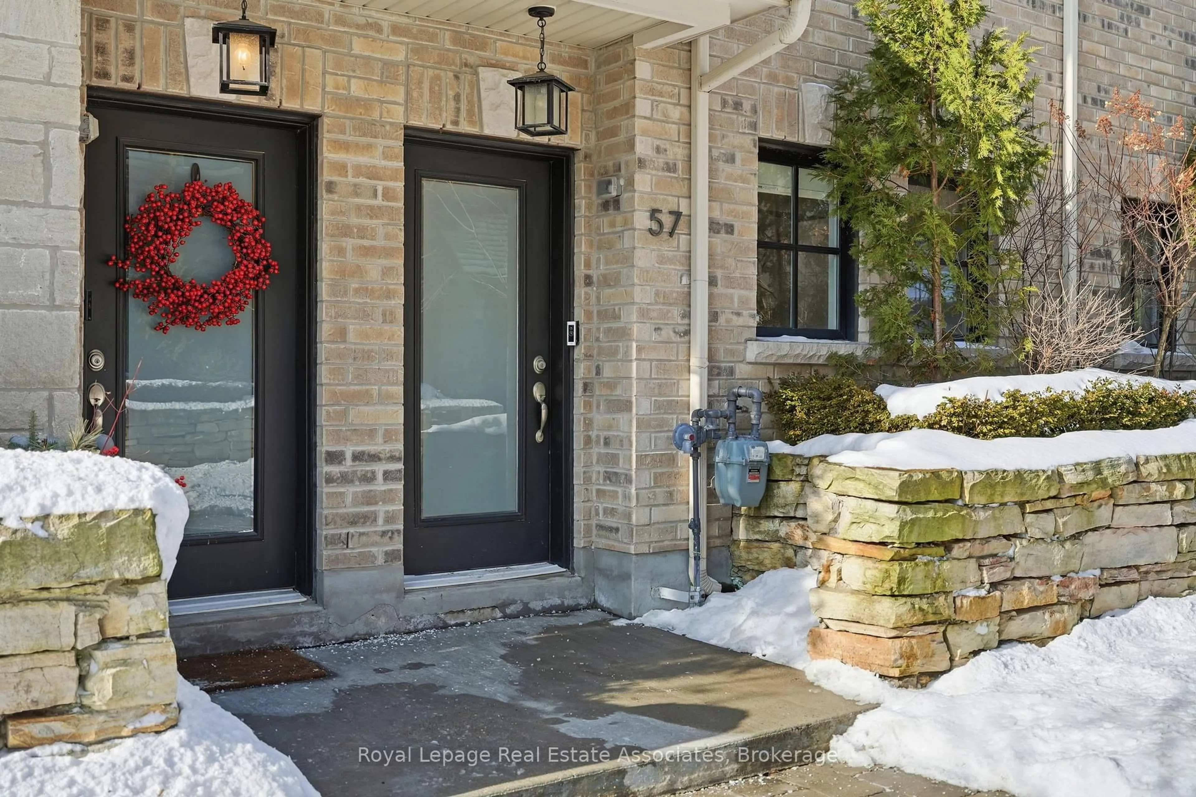 Indoor entryway for 75 Elder Ave #57, Toronto Ontario M8W 0B8